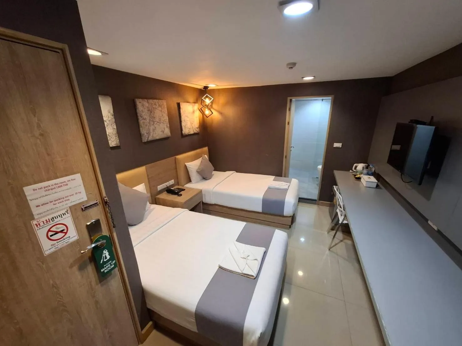 Superior Twin Room (No Window) in Pratunam19 Hotel