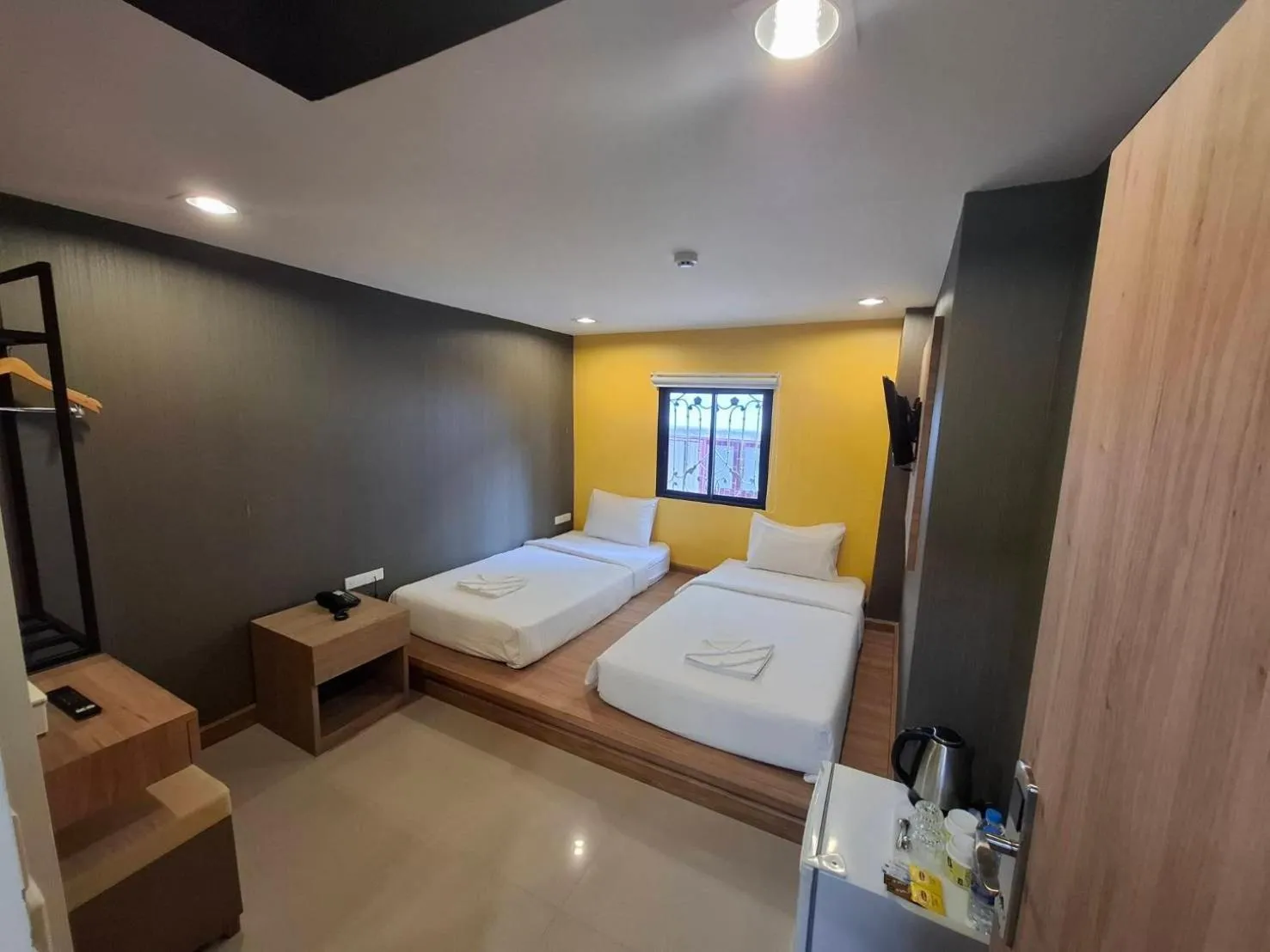 Deluxe Twin Room in Pratunam19 Hotel