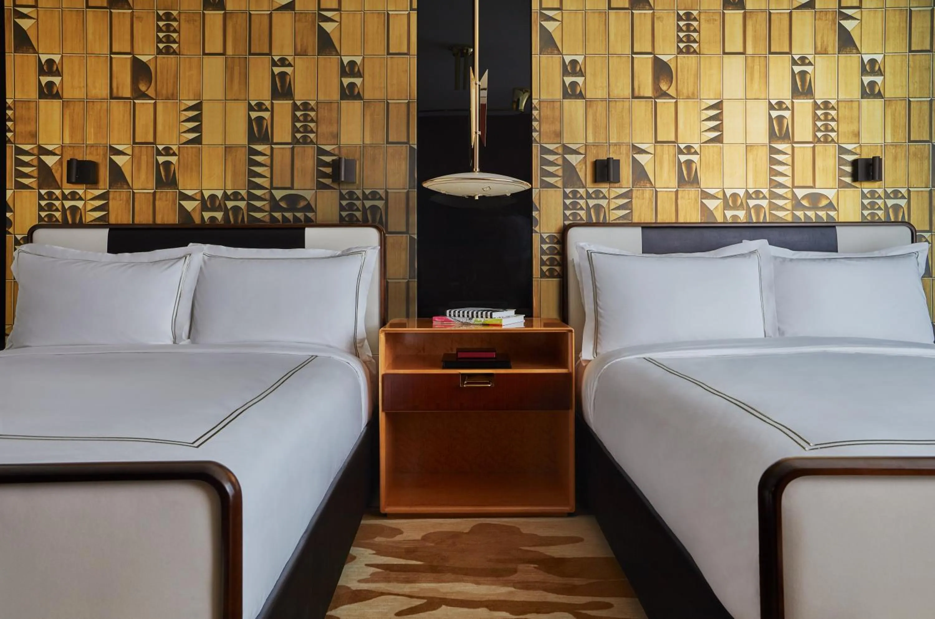 Queen Room with Two Queen Beds in Viceroy Chicago