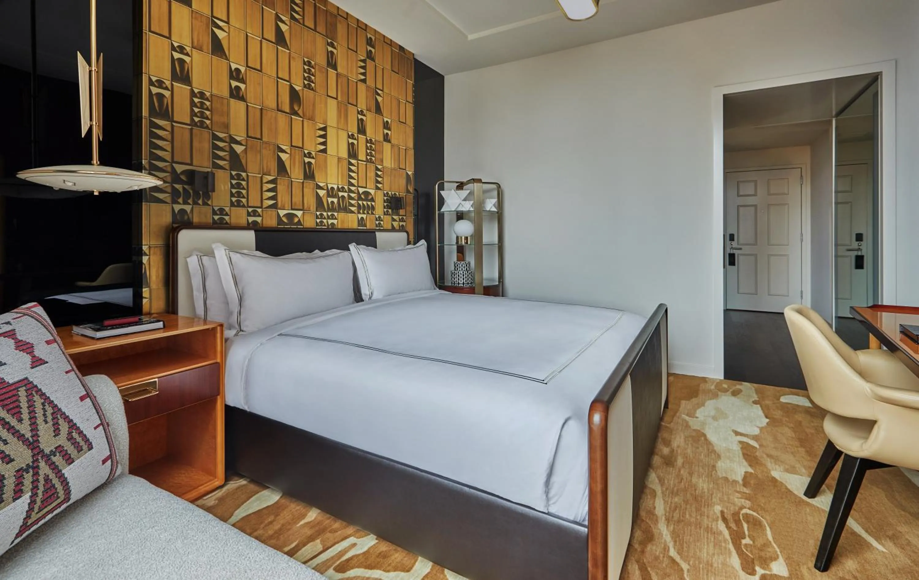 Deluxe King Room - Disability Access in Viceroy Chicago