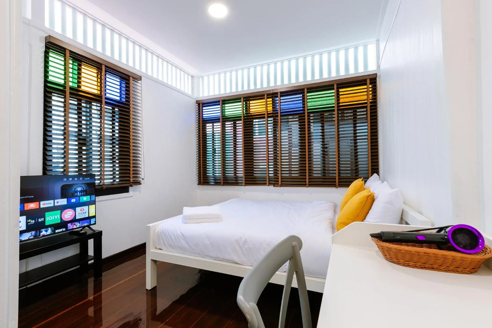 Superior King Room in Diff Hostel