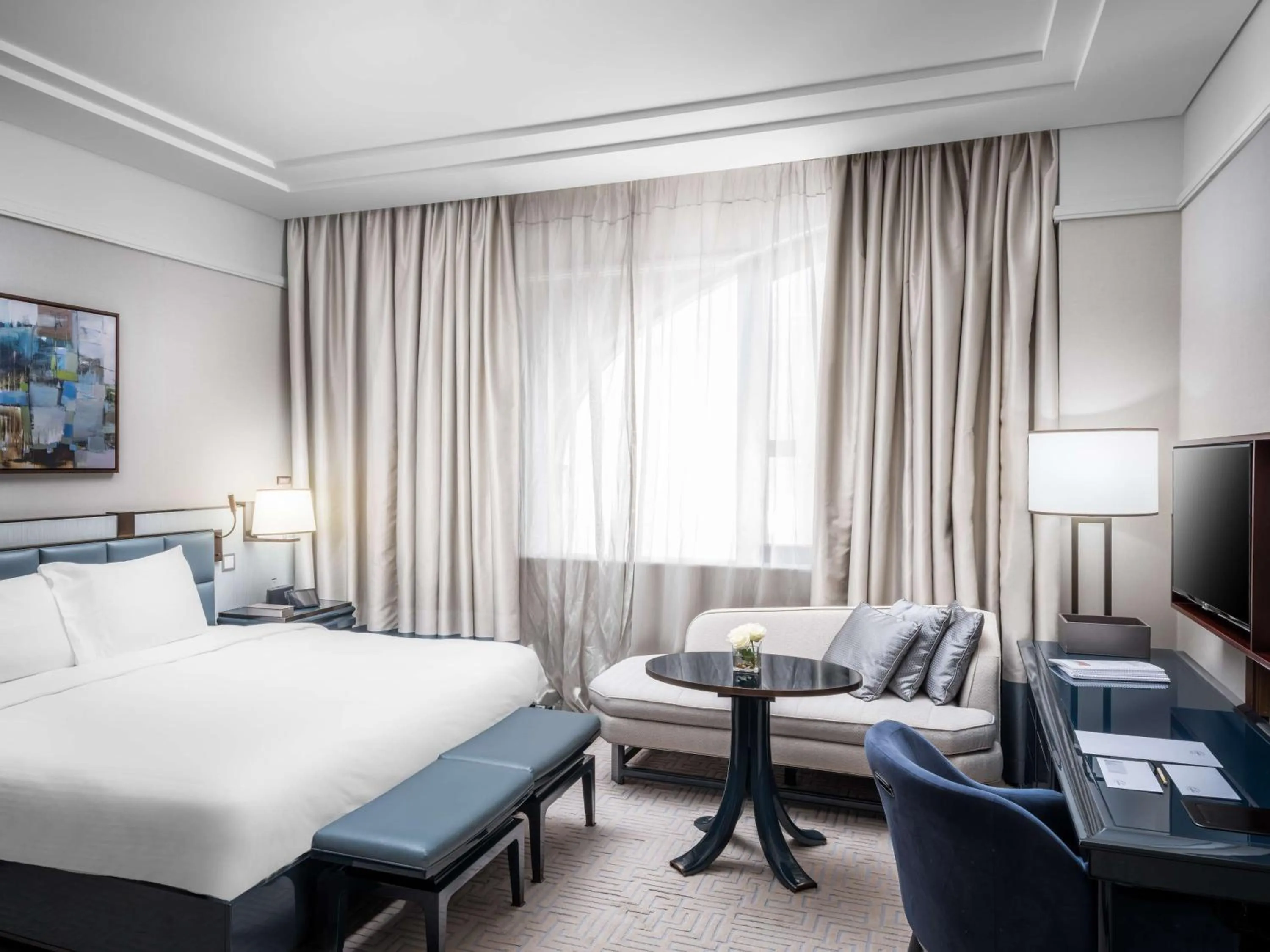 Queen Room in The Hotel Galleria Jeddah, Curio Collection by Hilton