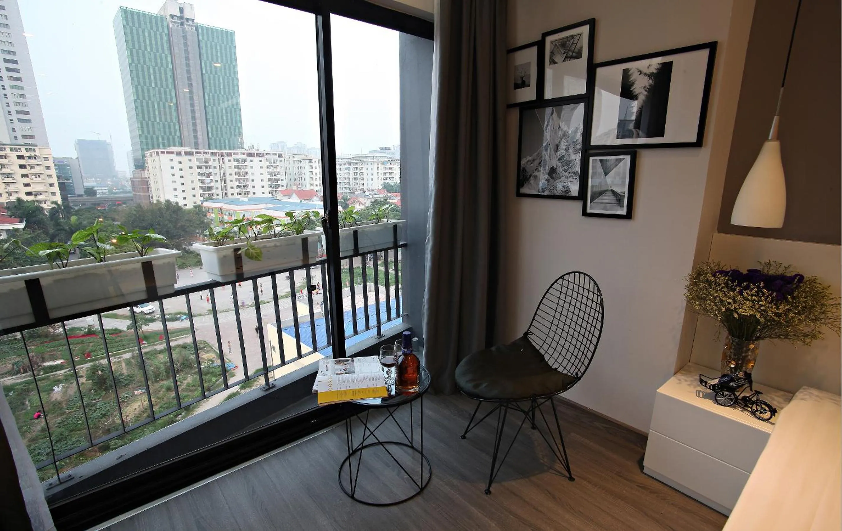 Twin Room with Balcony in Hanoi Ping Luxury Hotel