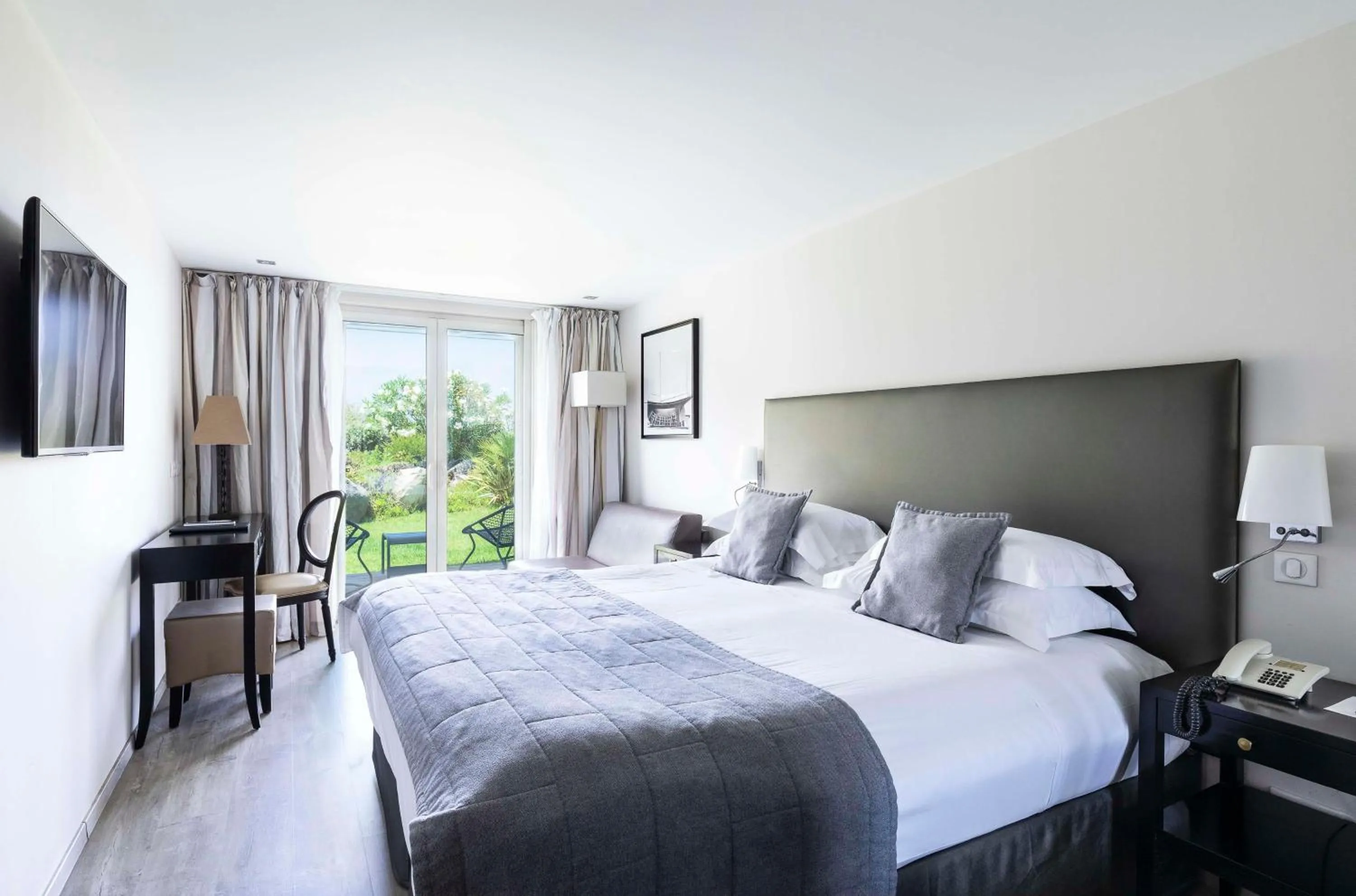 Classic King Room with Terrace in Best Western Premier Santa Maria