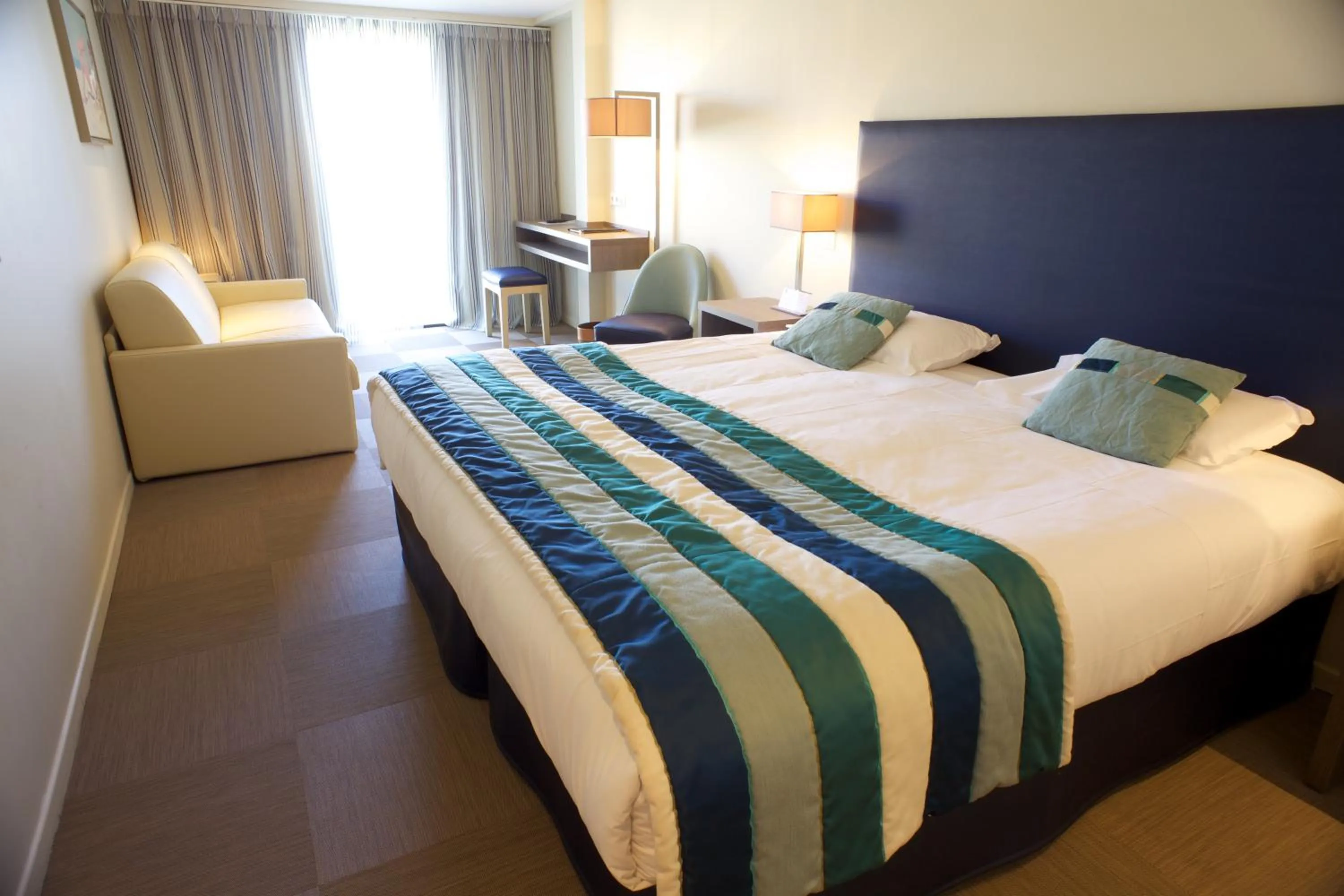 Family King Room with Sea View  in Best Western Premier Santa Maria