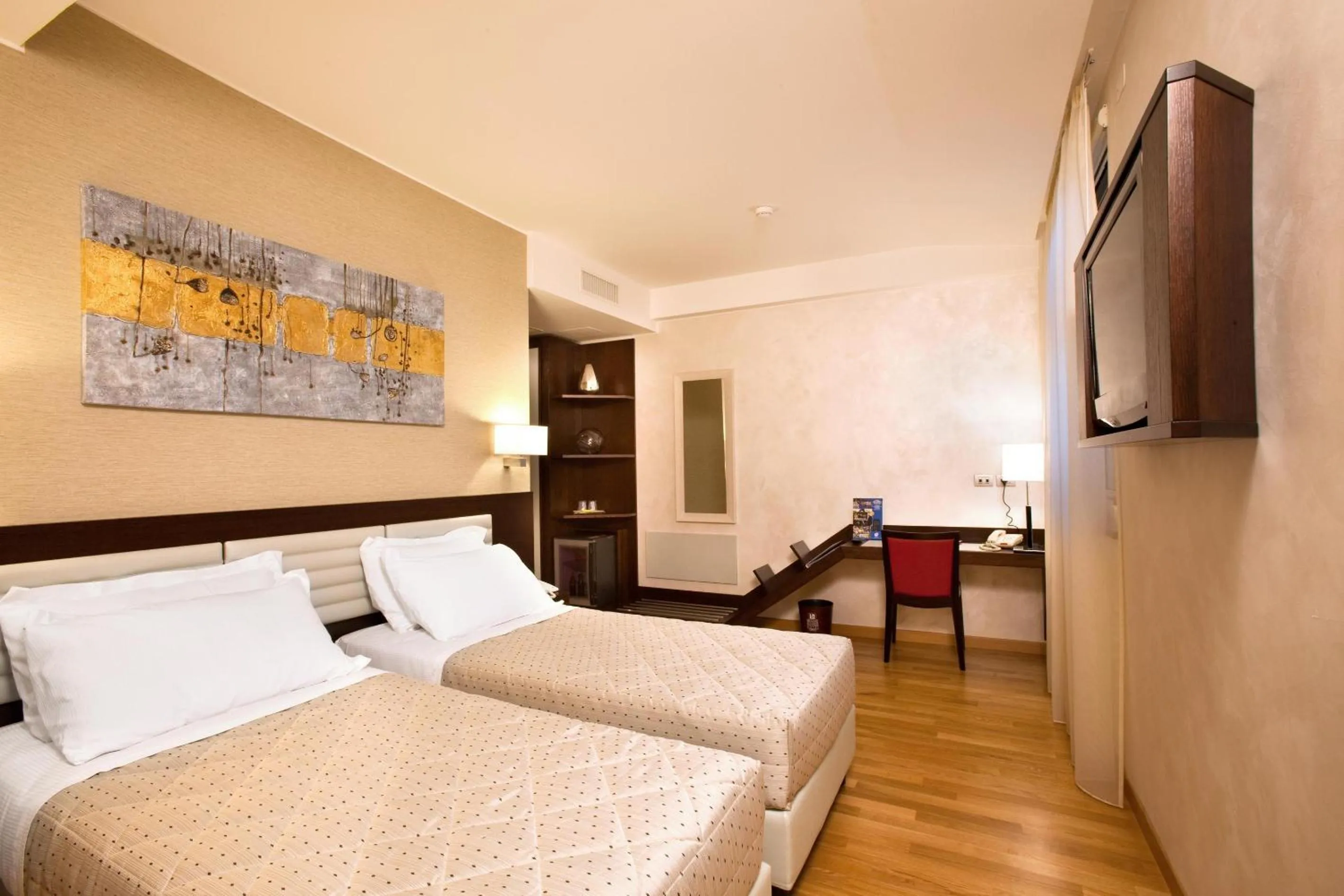 Junior Suite - single occupancy in Breaking Business Hotel