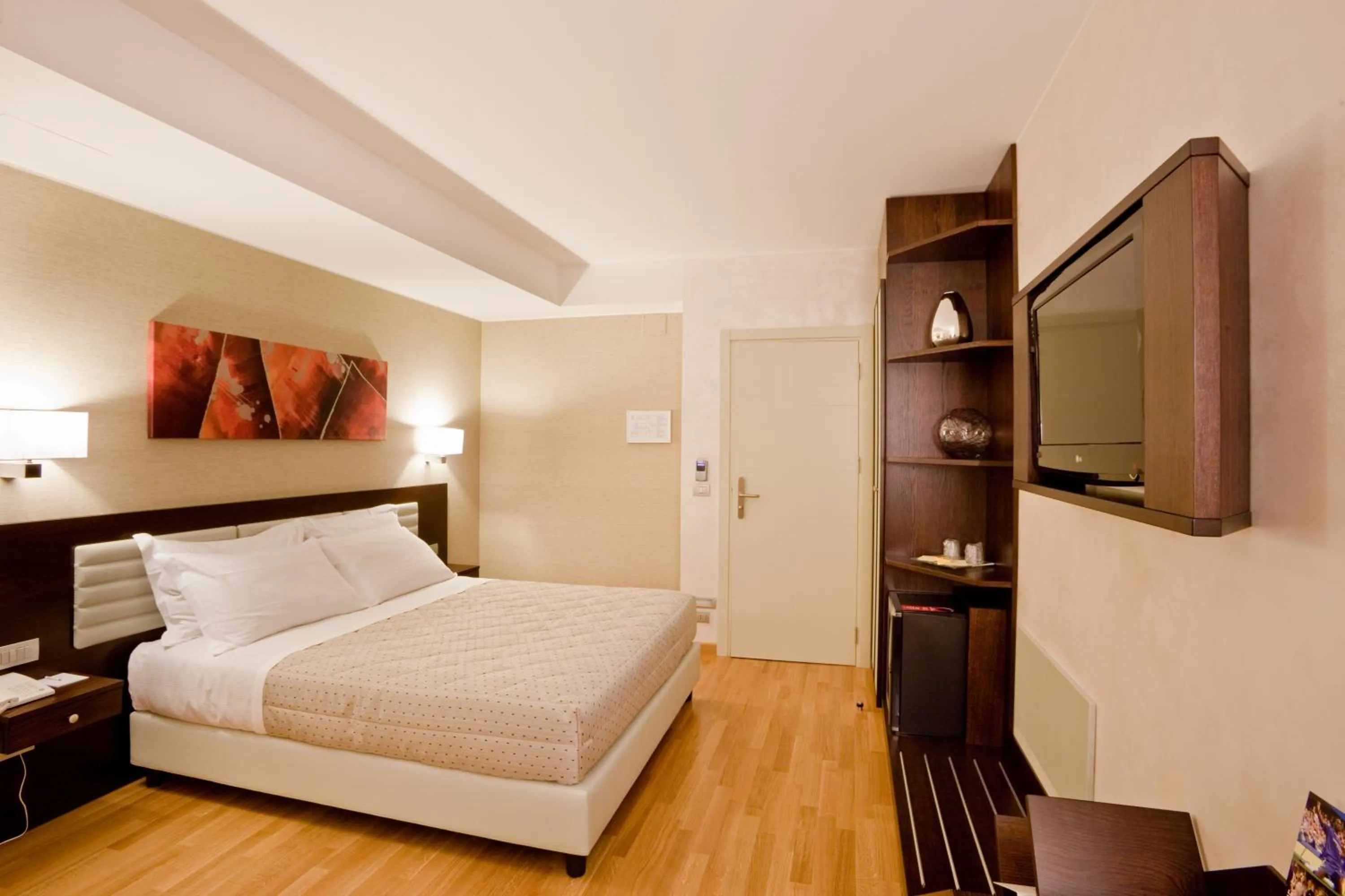 Double or Twin Room in Breaking Business Hotel