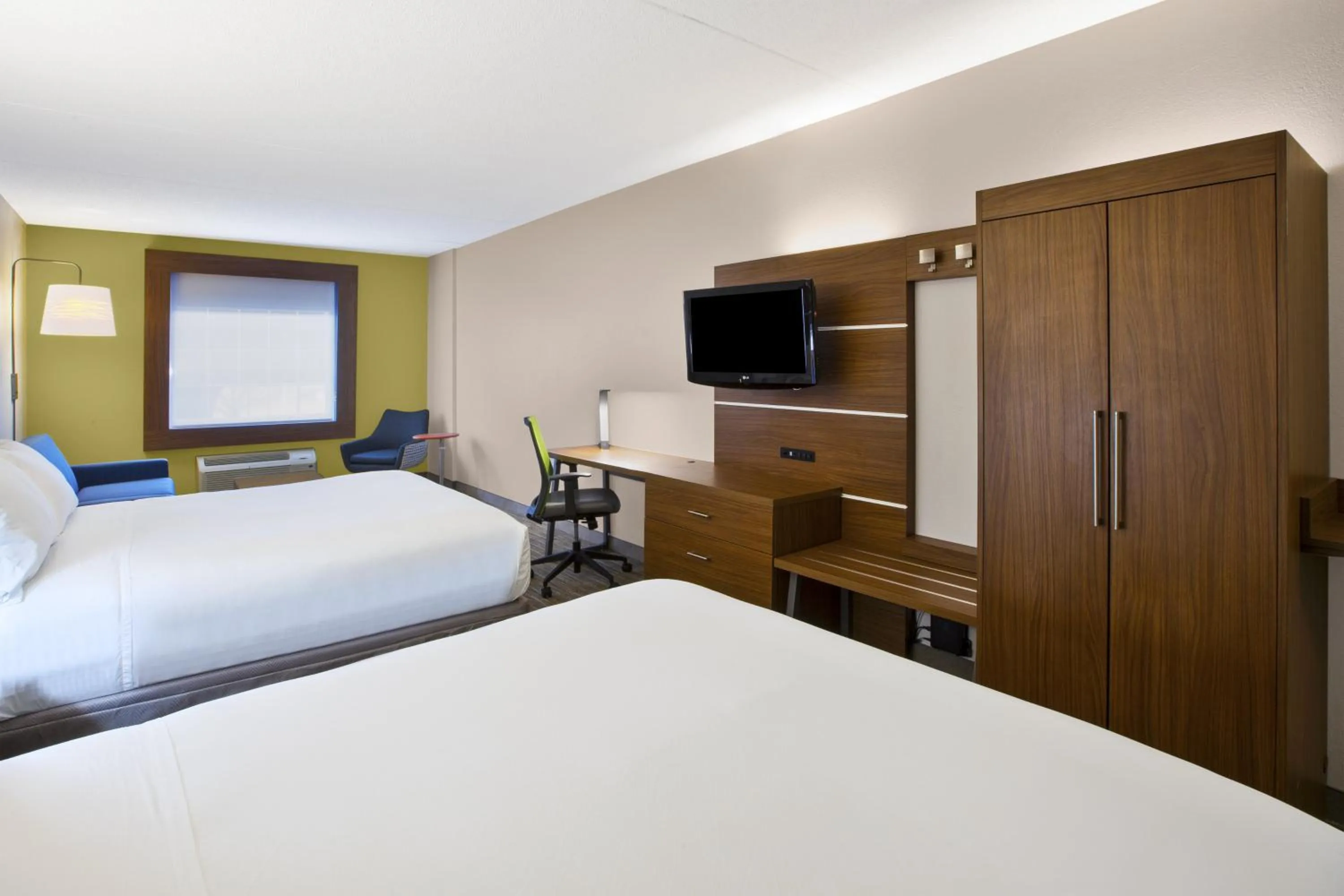Double Room with Two Double Beds - Disability Access in Holiday Inn Express Hotel & Suites Manchester Conference Center by IHG