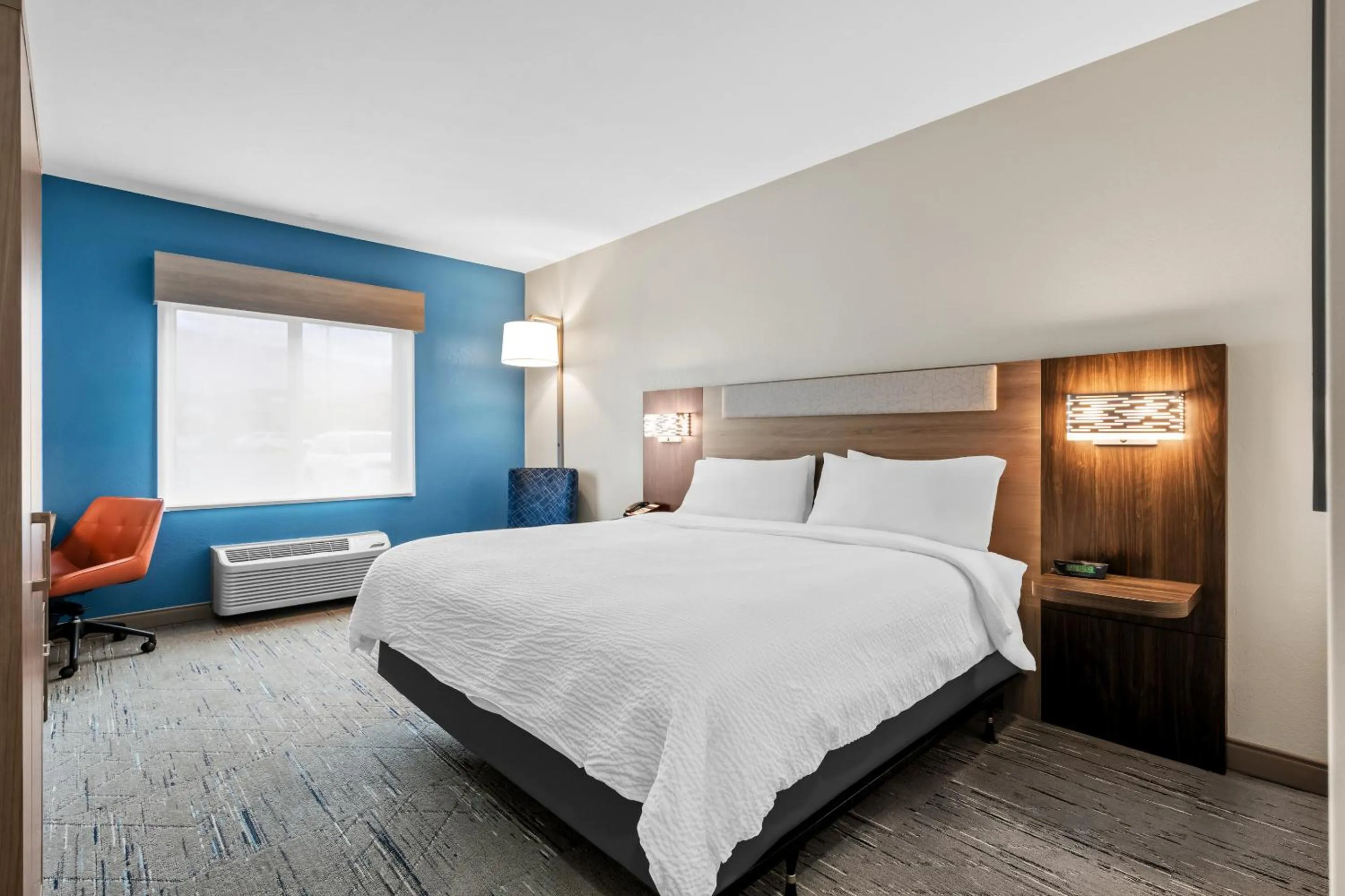 King Room - Mobility Access/Hearing Accessible in Holiday Inn Express Ogden by IHG