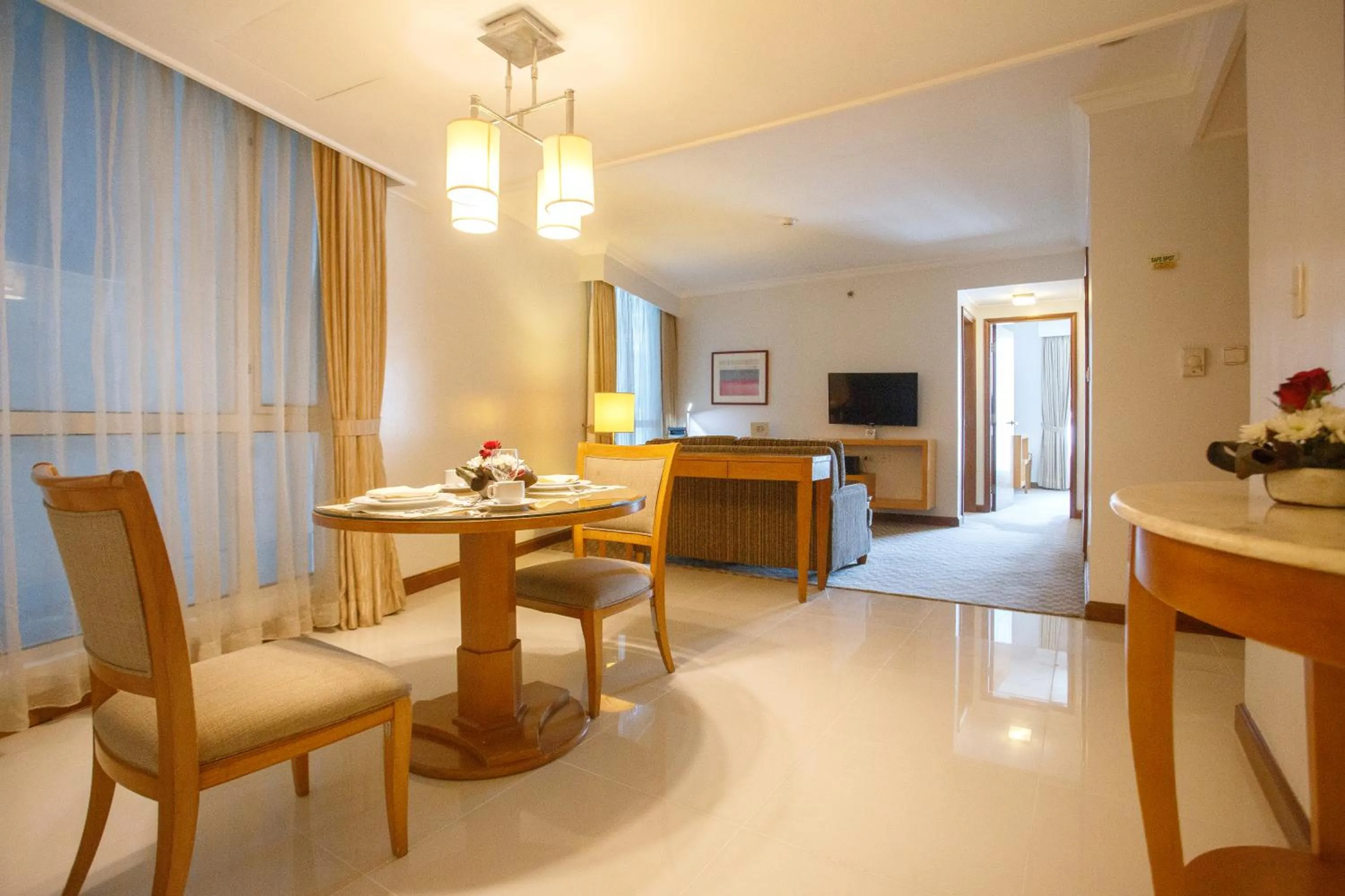 Two-Bedroom Deluxe in The Linden Suites