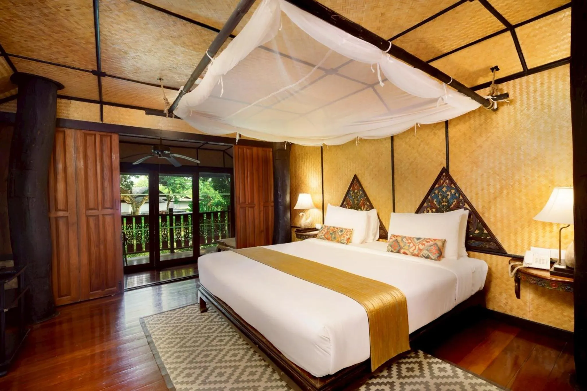 Lakeview Deluxe with Balcony in Lampang River Lodge