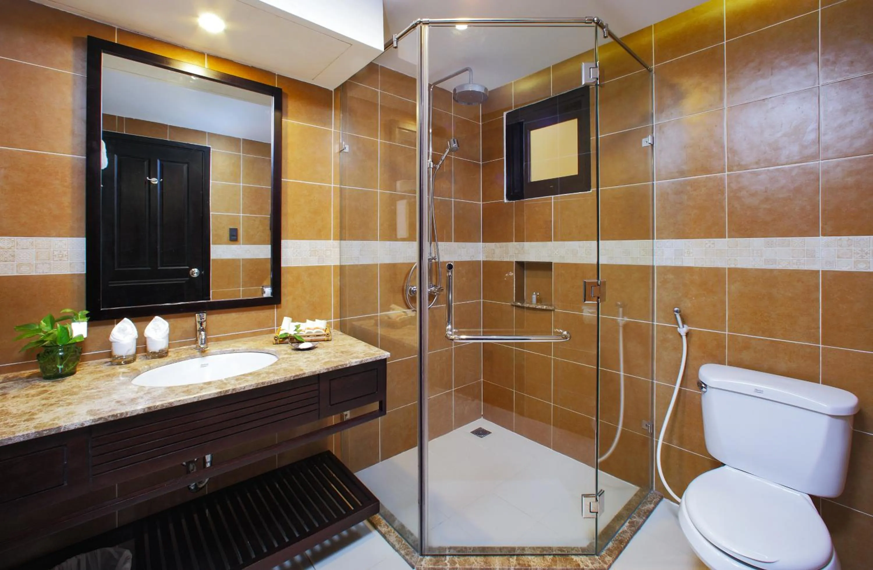 Standard Double Room with Balcony - Complimentary Mini-bar in room in Pandanus Resort