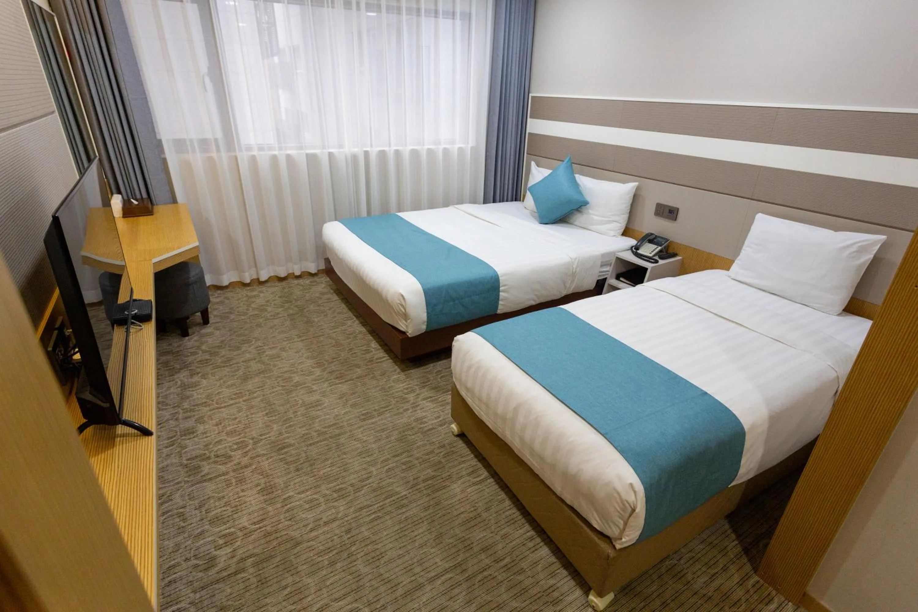 Deluxe Twin Room in The Recenz Dongdaemun Hotel