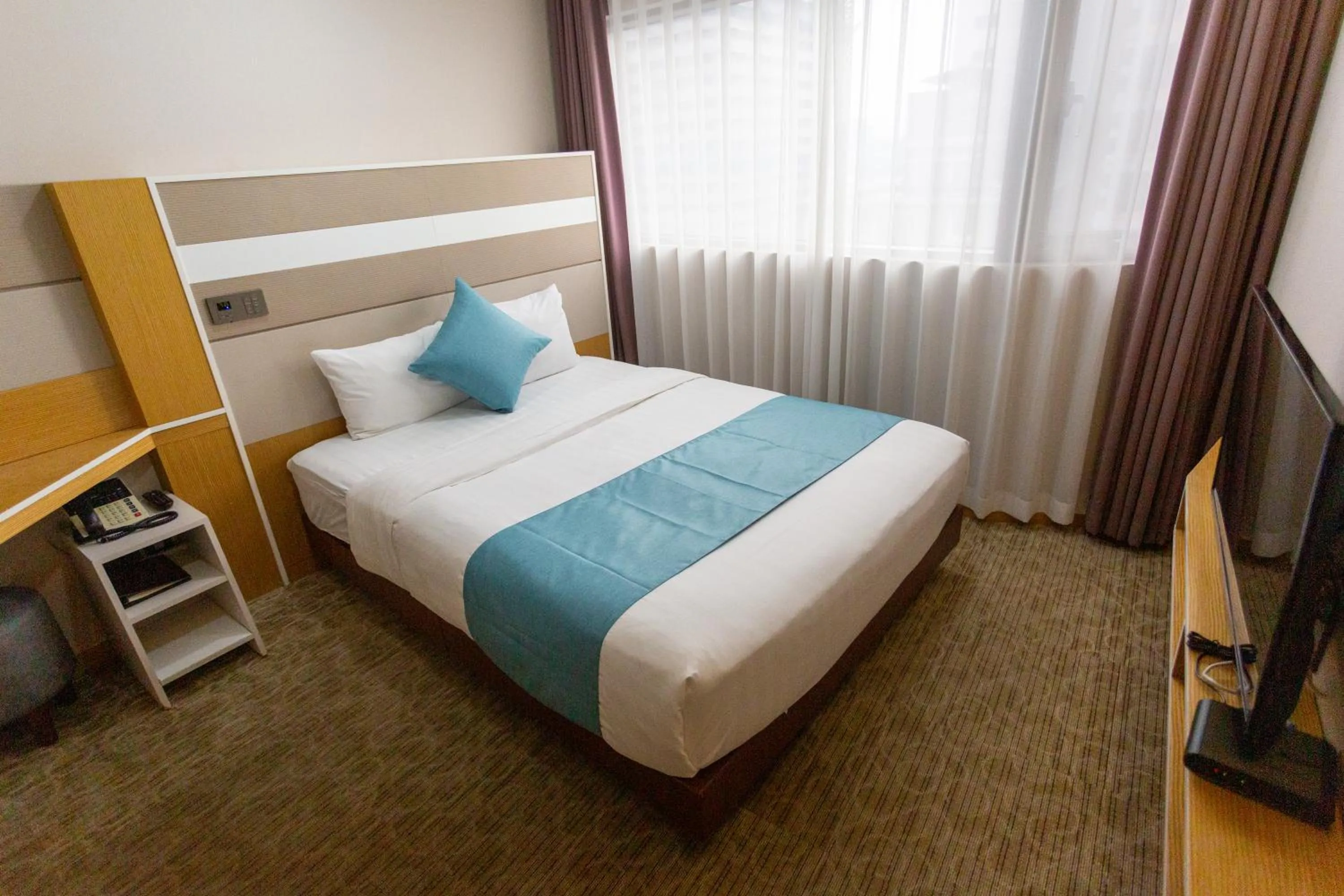 Standard Double Room in The Recenz Dongdaemun Hotel