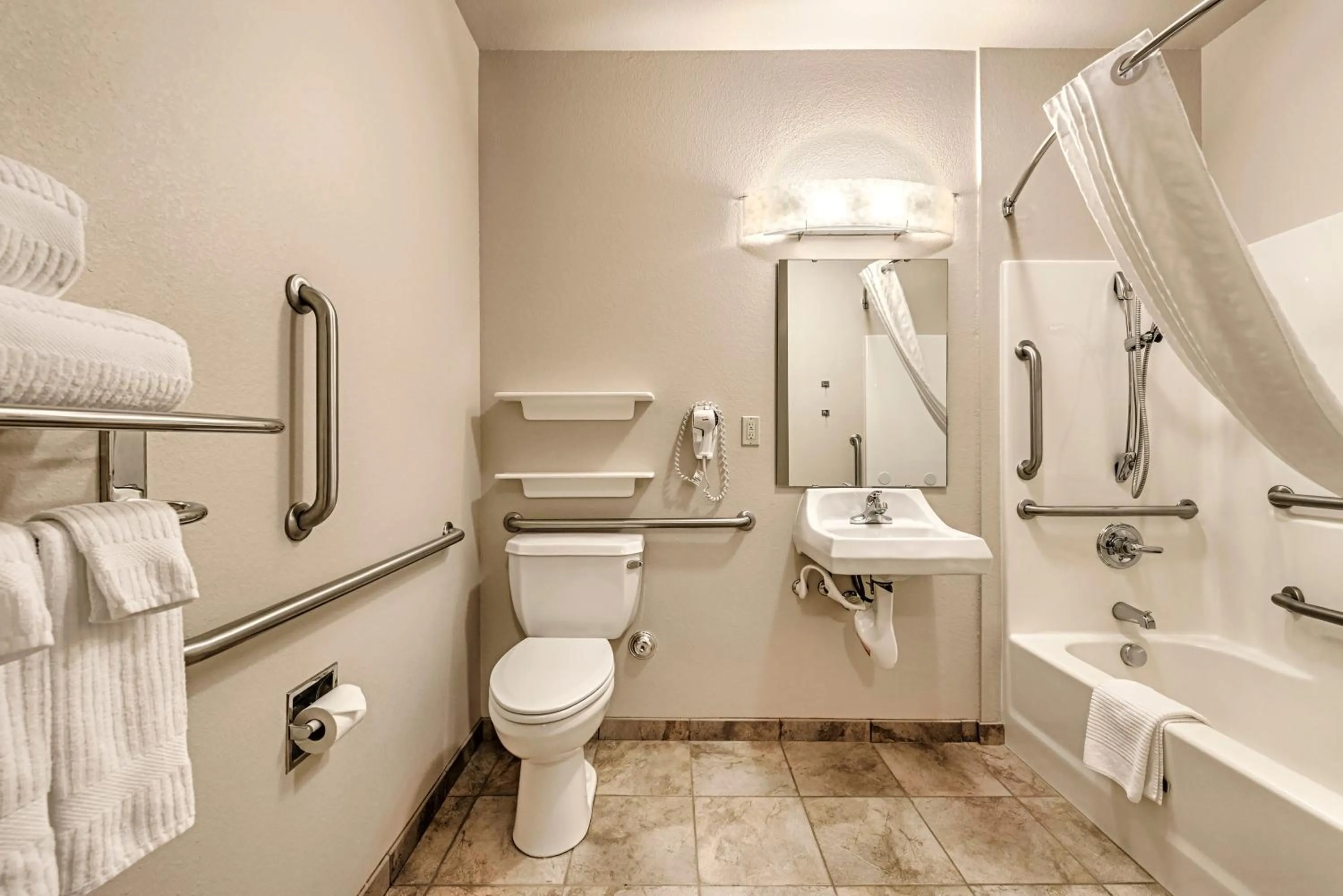 Queen Room - Hearing Accessible - Non-Smoking in Candlewood Suites Oak Harbor by IHG