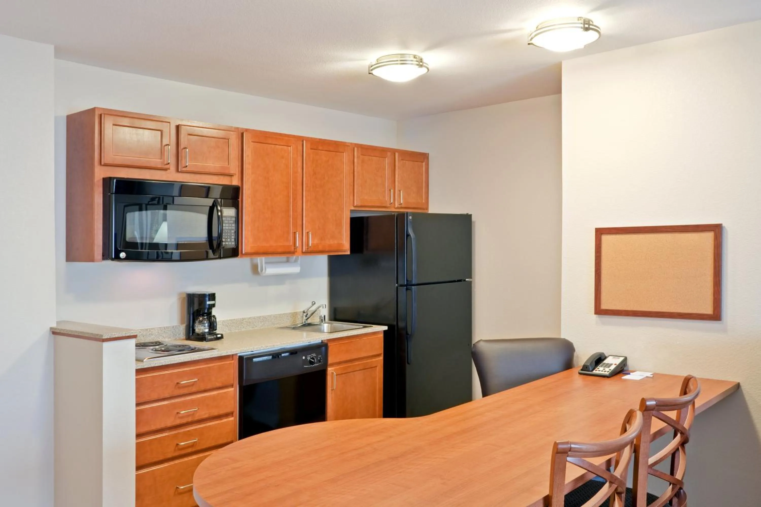 One-Bedroom Queen Suite in Candlewood Suites Oak Harbor by IHG