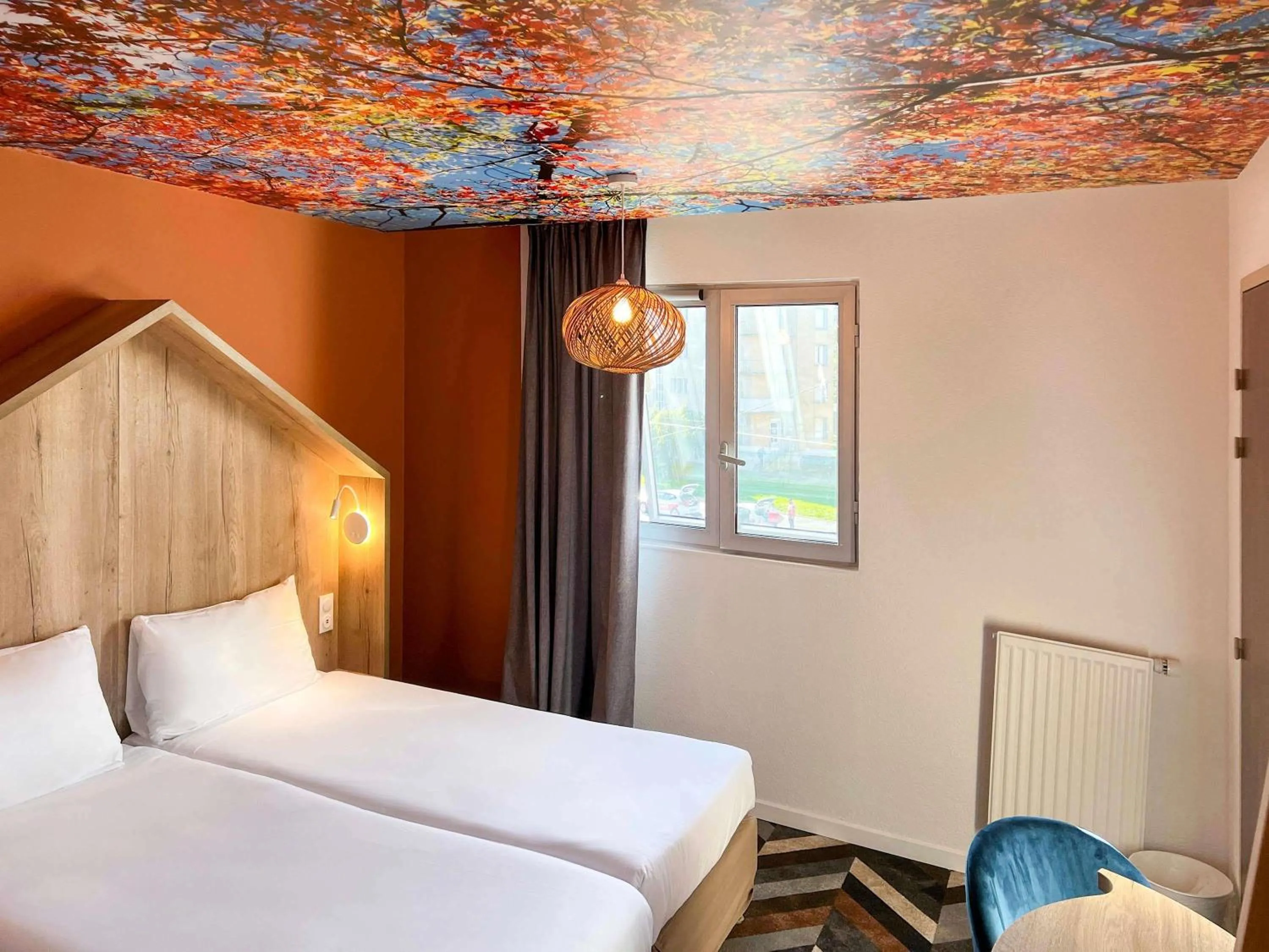 Standard Twin Room in ibis Styles Chatenay Malabry Paris Sud