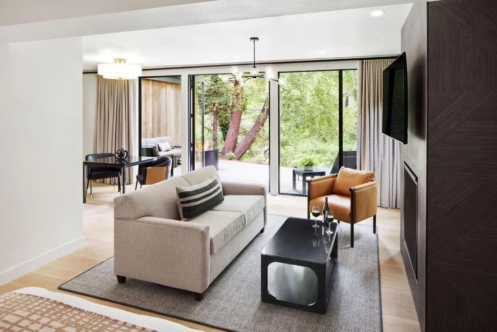 Creekside Suite (ADA) in Gaige House