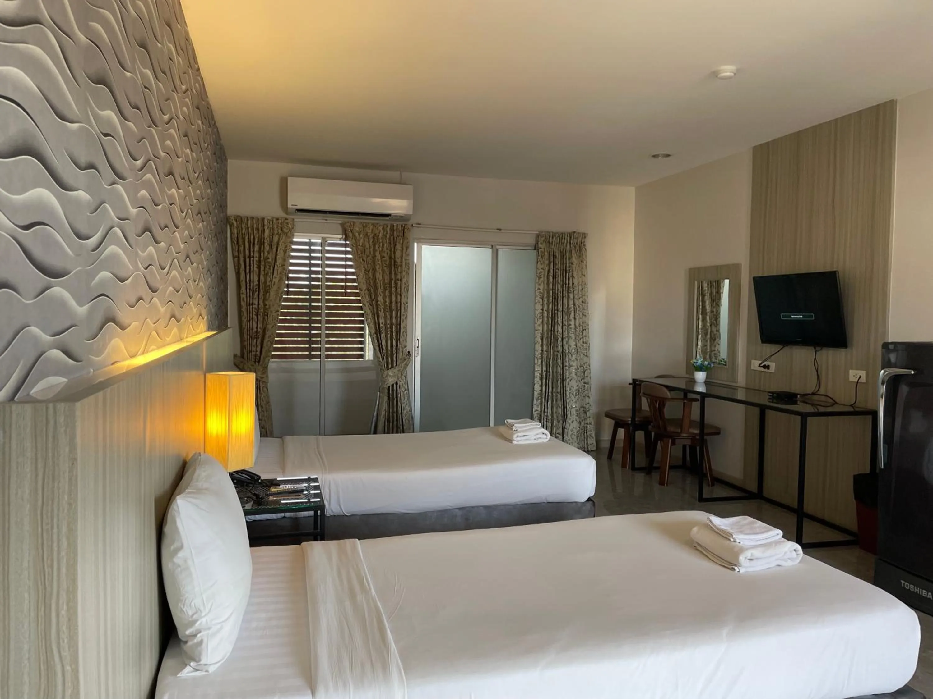 Superior Double or Twin Room in Embryo Hotel