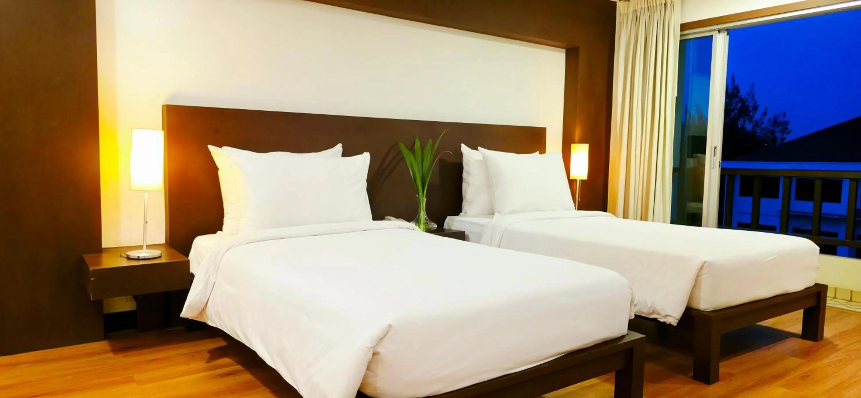 Deluxe Twin Room in City Inn Vientiane