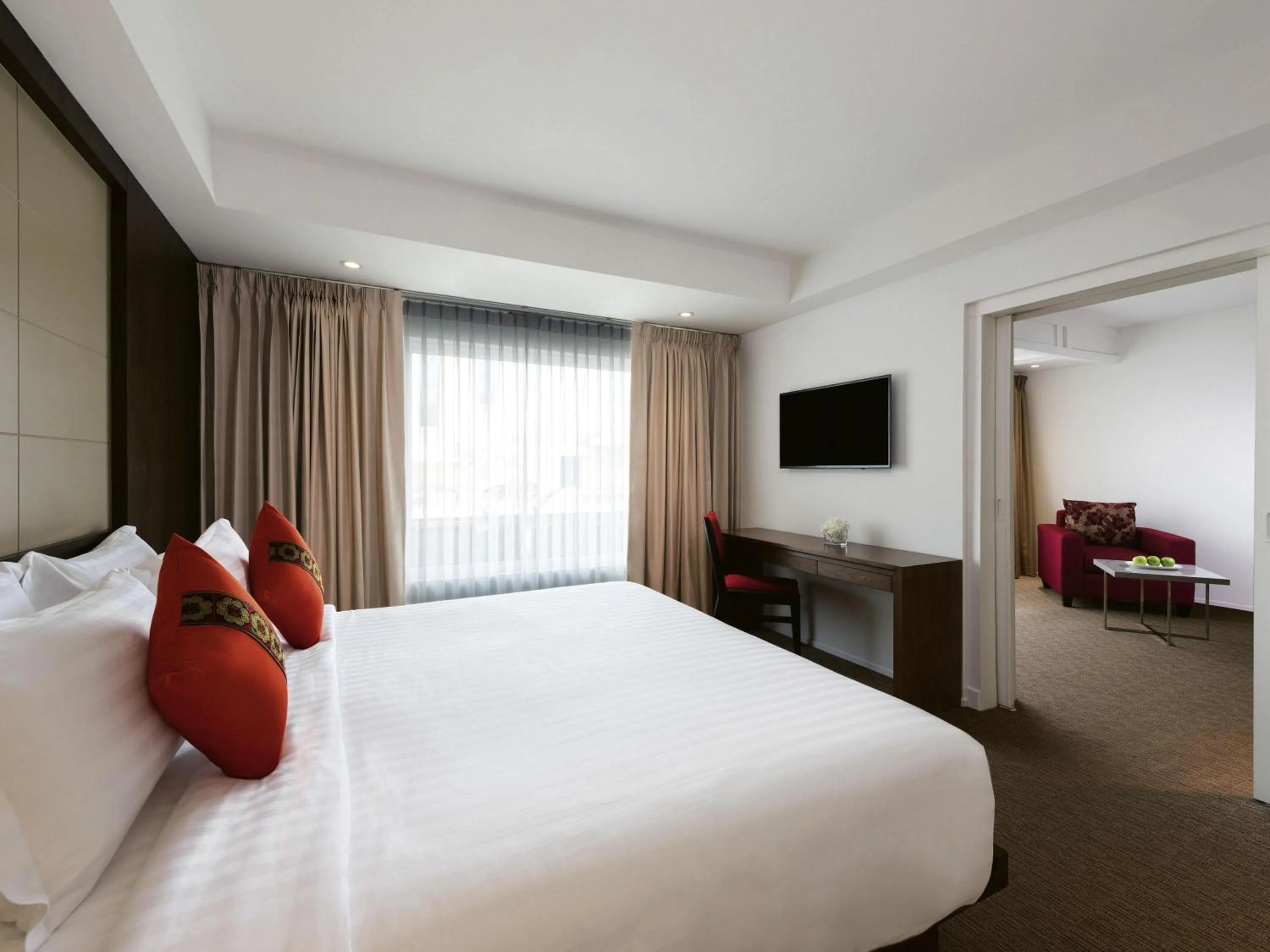 Classic King Room in Movenpick Suriwongse Hotel Chiang Mai