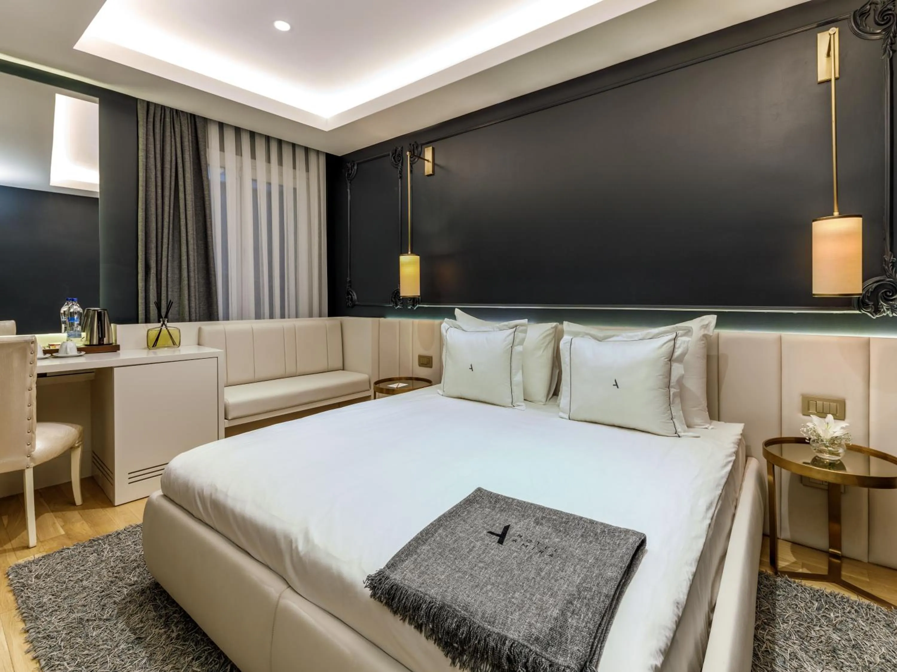 Economy Double Room in Hotel Amira Istanbul