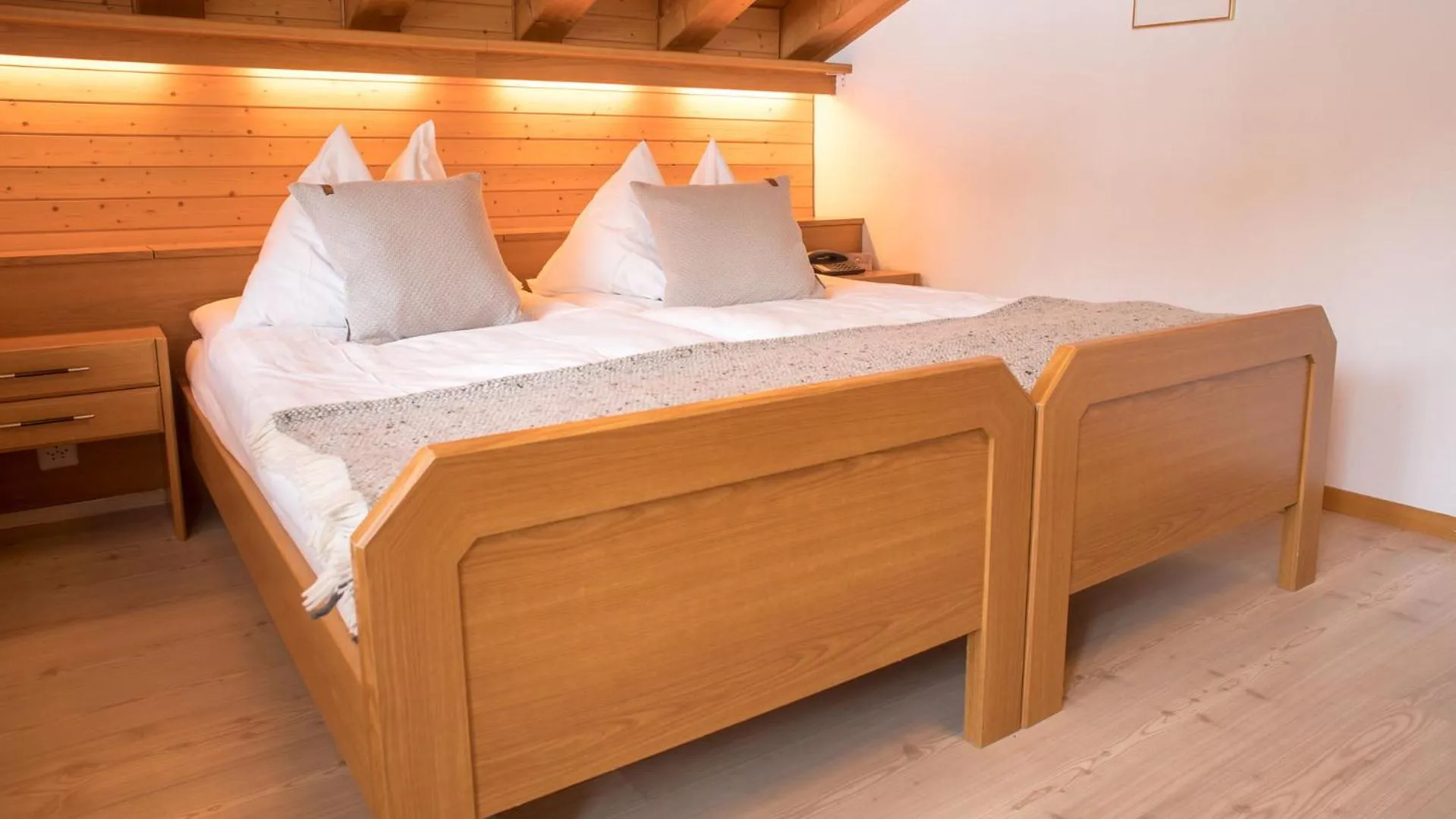 One-Bedroom Apartment with Balcony Mischabel in Alpenblick