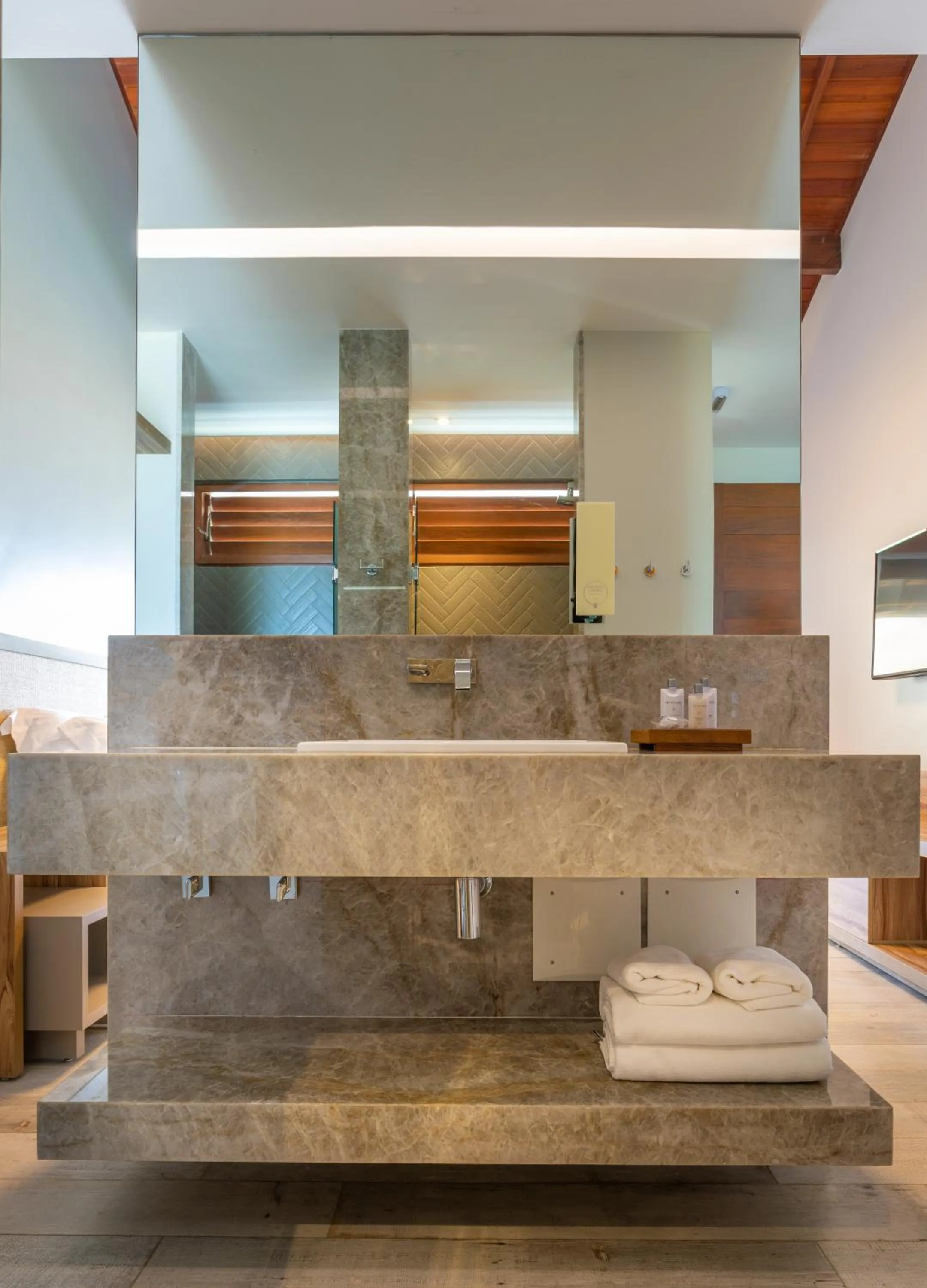 Suite with Hot Tub in Serrambi Resort