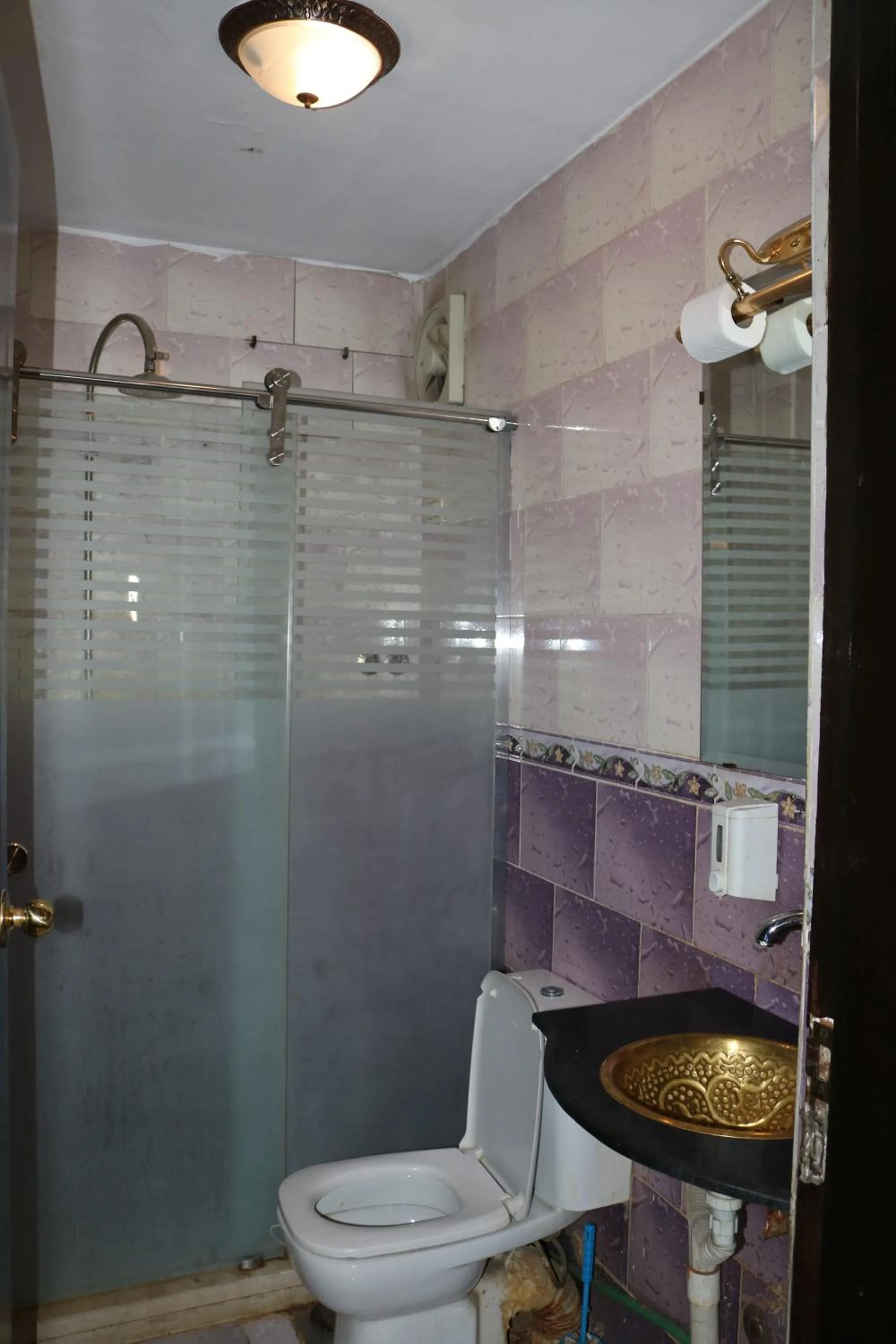 Family Room with Shared Bathroom in Wake Up! Cairo Hostel