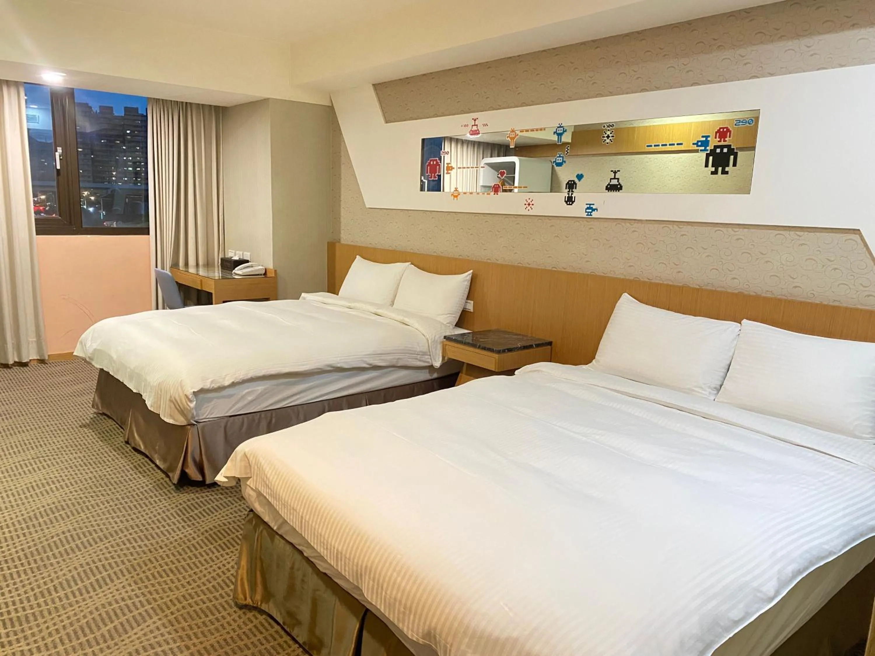 Deluxe Quadruple Room in Ximen Relite Hotel