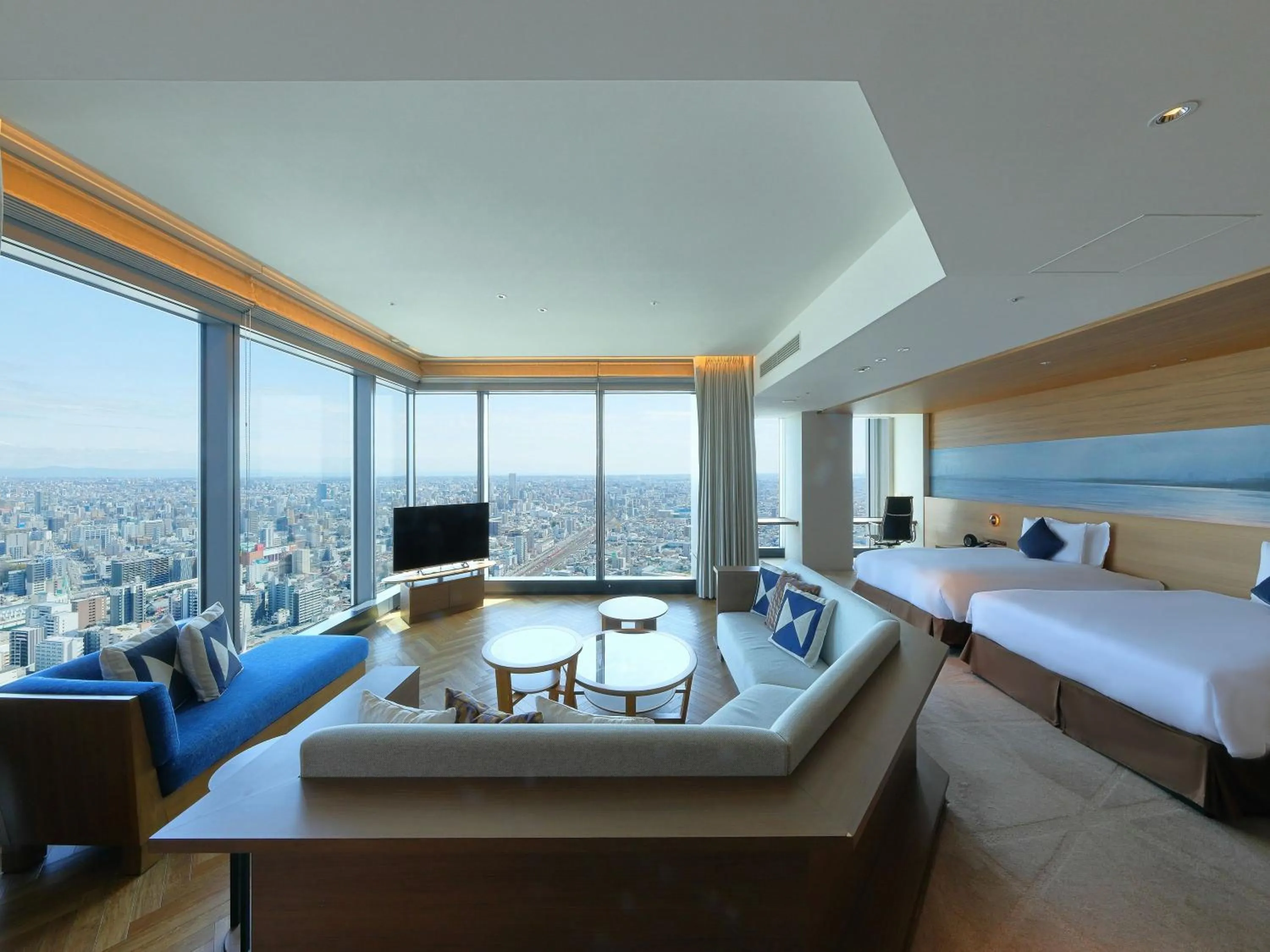 Premium Corner Twin Room with Club Lounge Access in Nagoya Prince Hotel Sky Tower