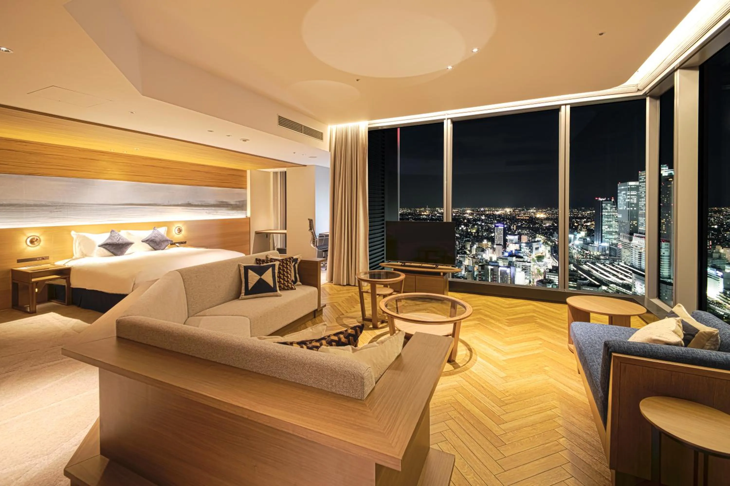 Premium Corner King Room with Nagoya Station View & Club Lounge Access in Nagoya Prince Hotel Sky Tower
