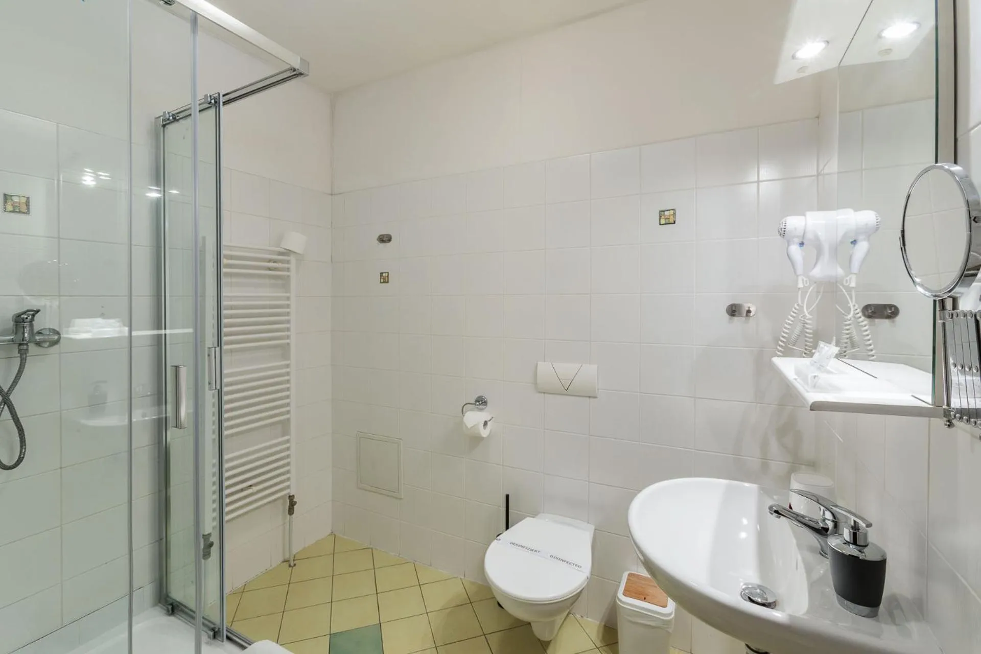 Double or Twin Room in Augustus et Otto Hotel