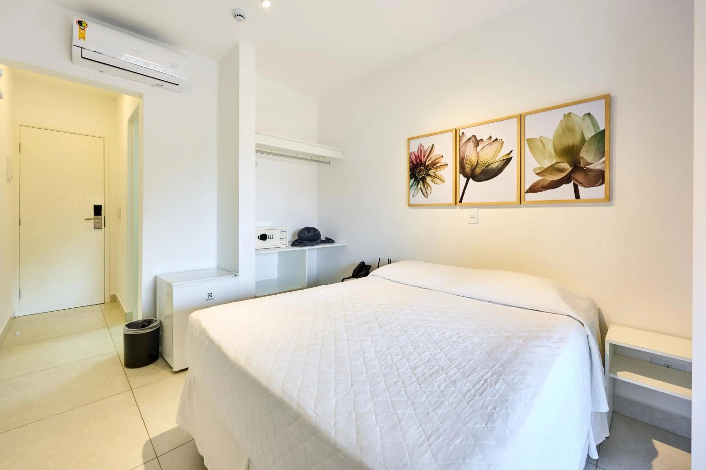 Double Room with Patio in Hotel Coquille