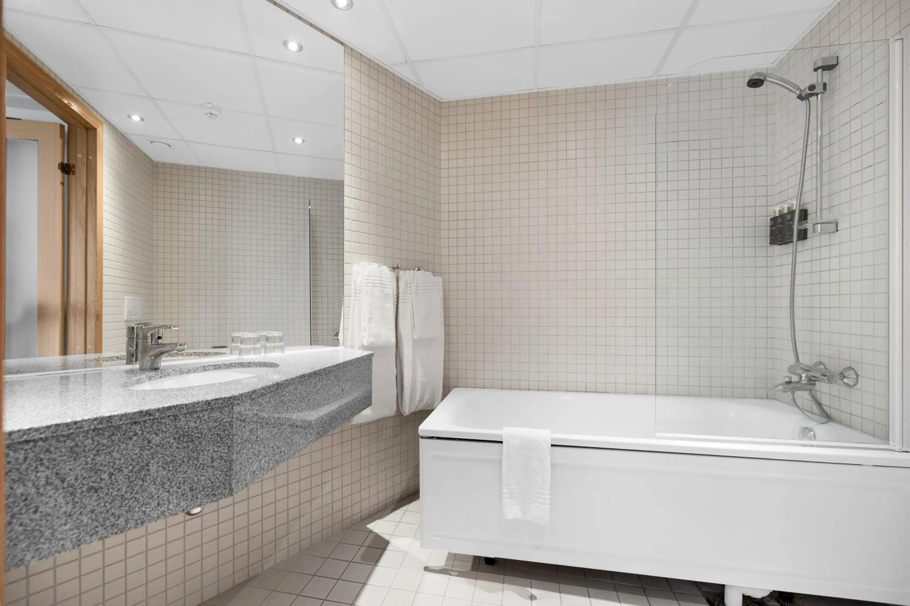 Deluxe Double Room in Clarion Hotel Tyholmen