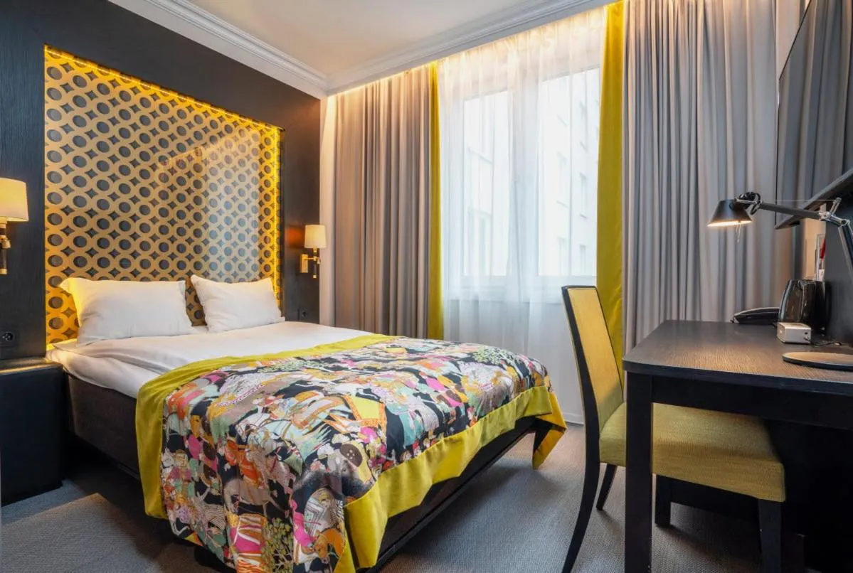 Standard Queen Room - single occupancy in Thon Hotel Rosenkrantz Oslo