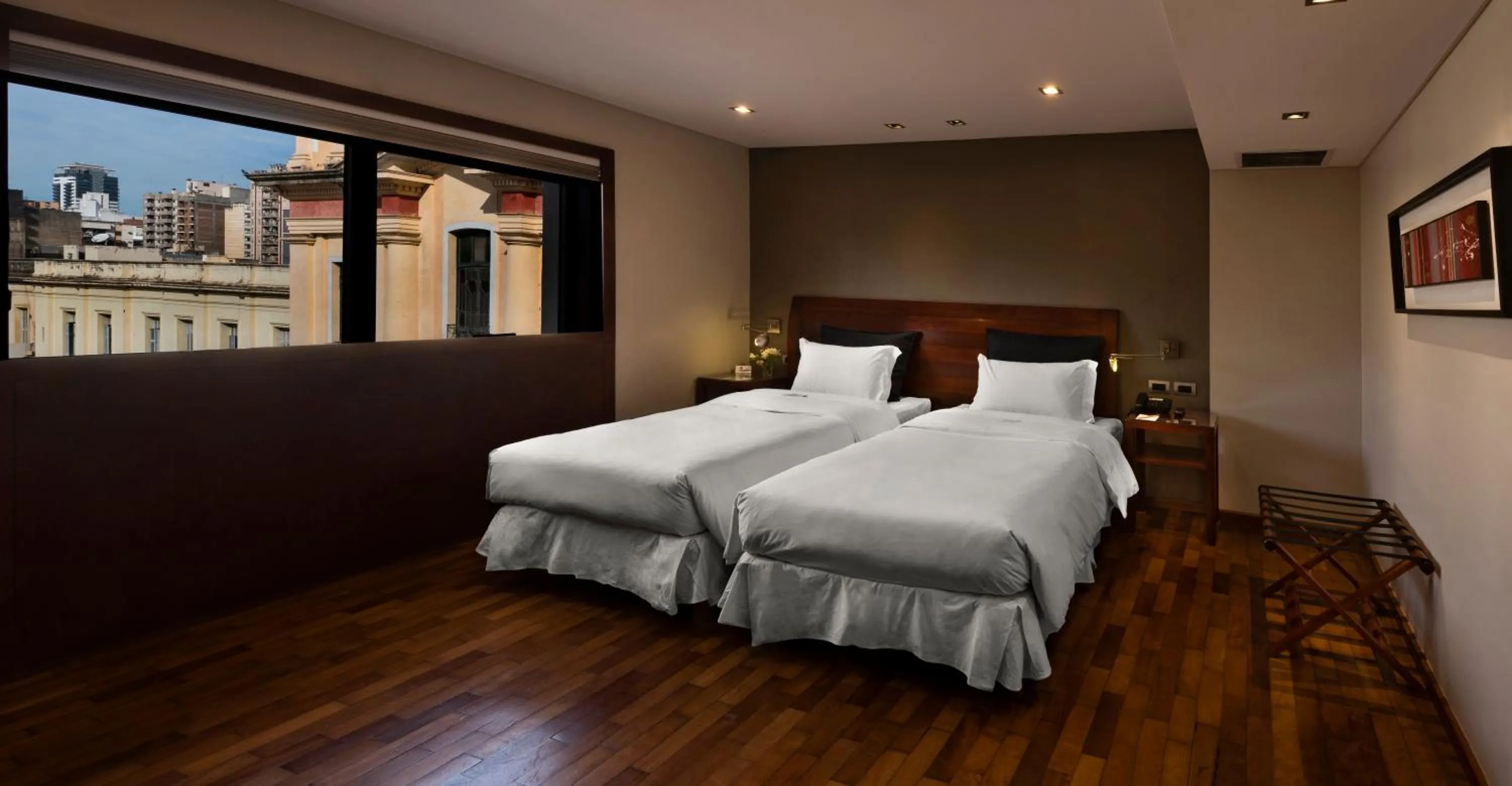 Superior Twin Room in Windsor Hotel