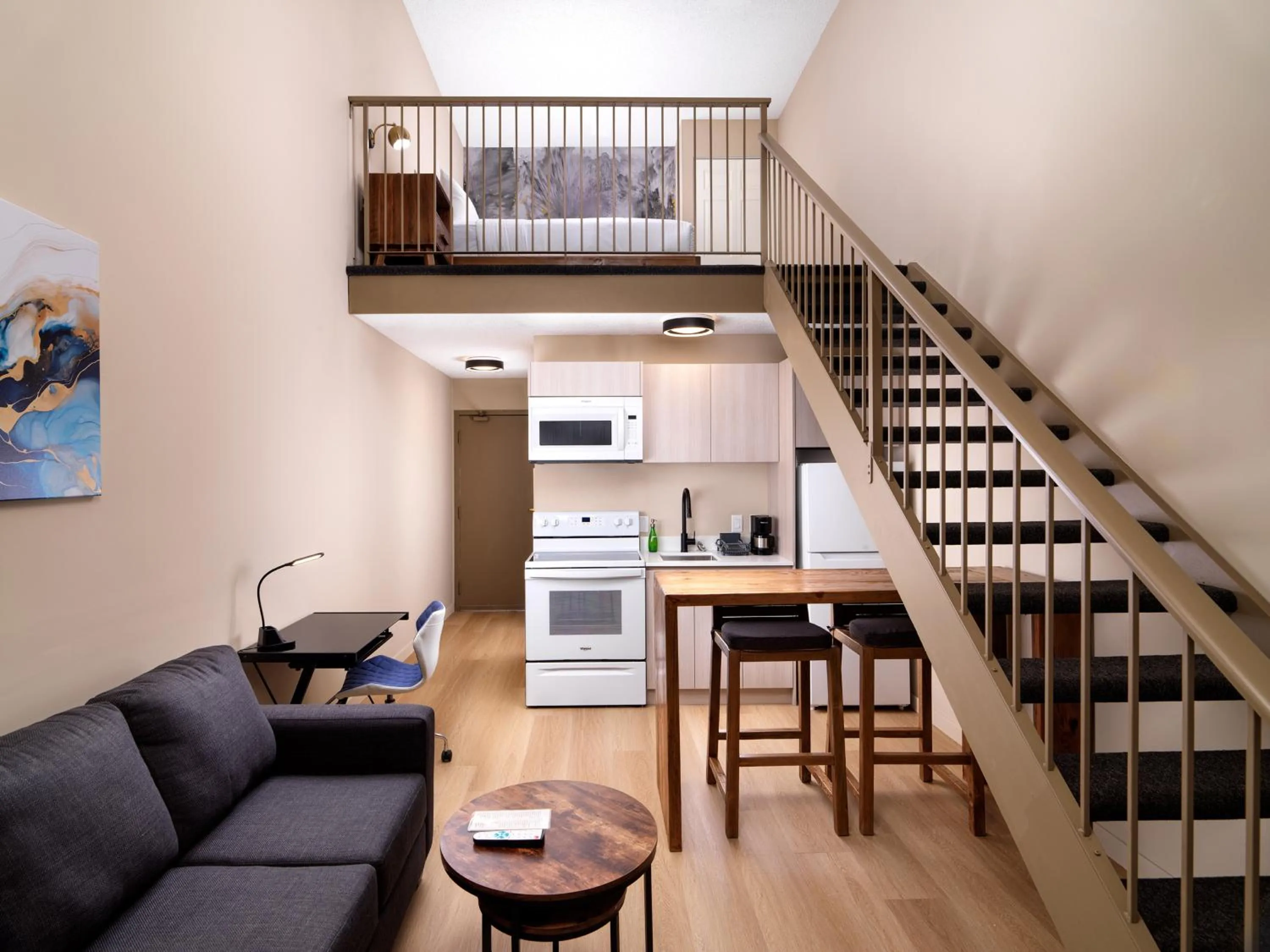 Executive Studio Suite in Huntingdon Hotel and Suites