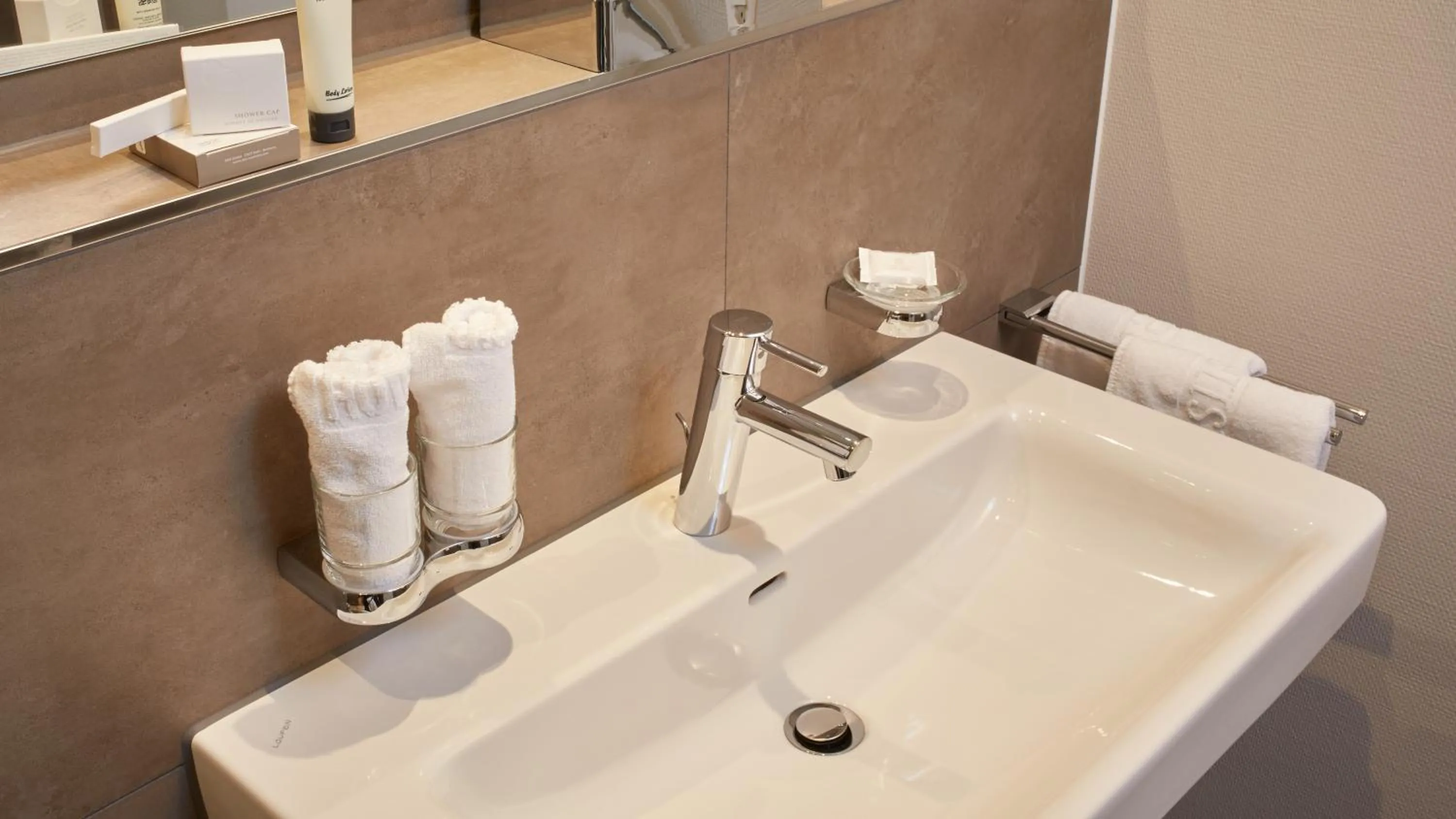 Comfort Double Room in Hotel Wettstein