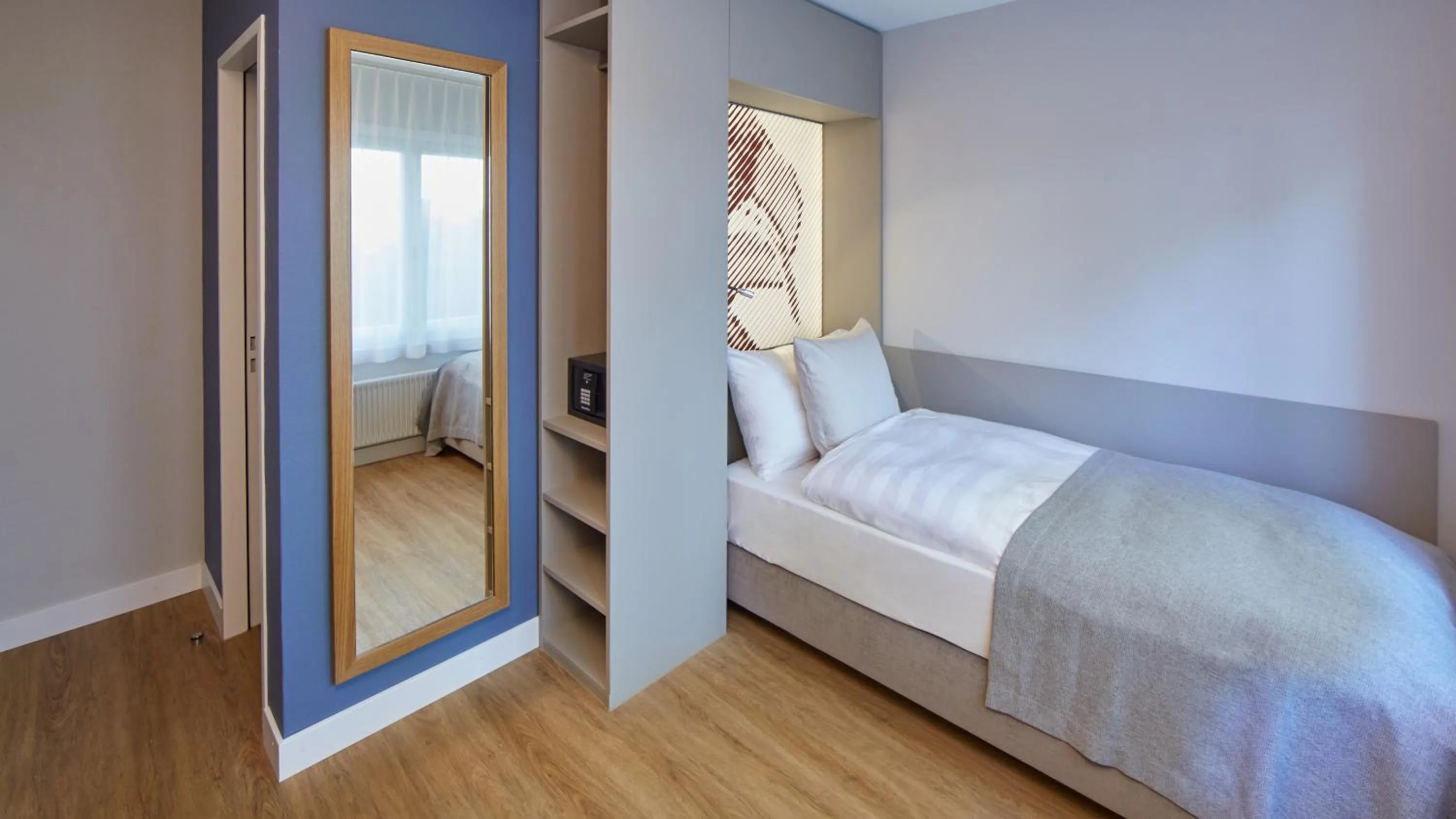 Economy Single Room in Hotel Wettstein