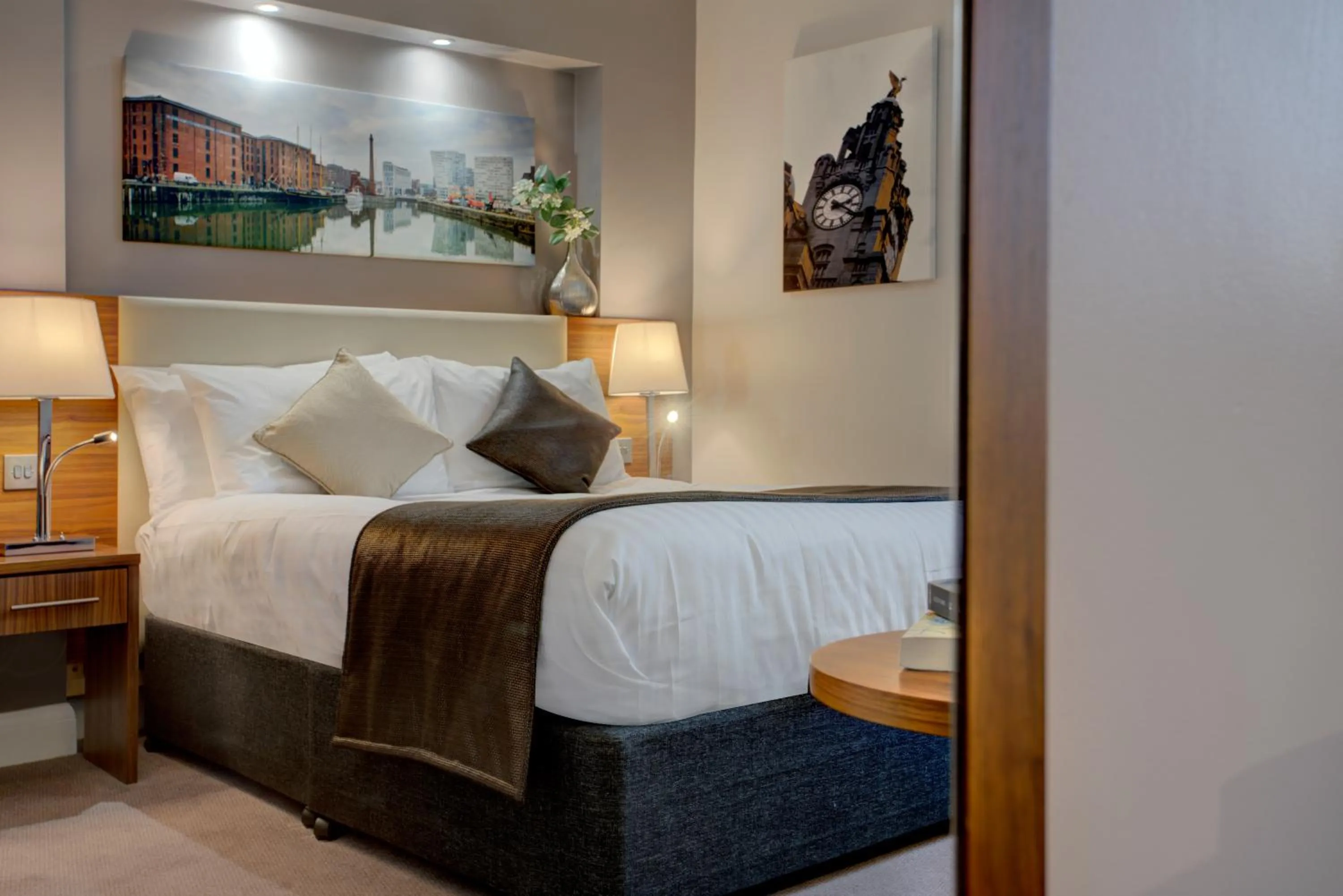 Superior Double Room in Heywood House Hotel, BW Signature Collection