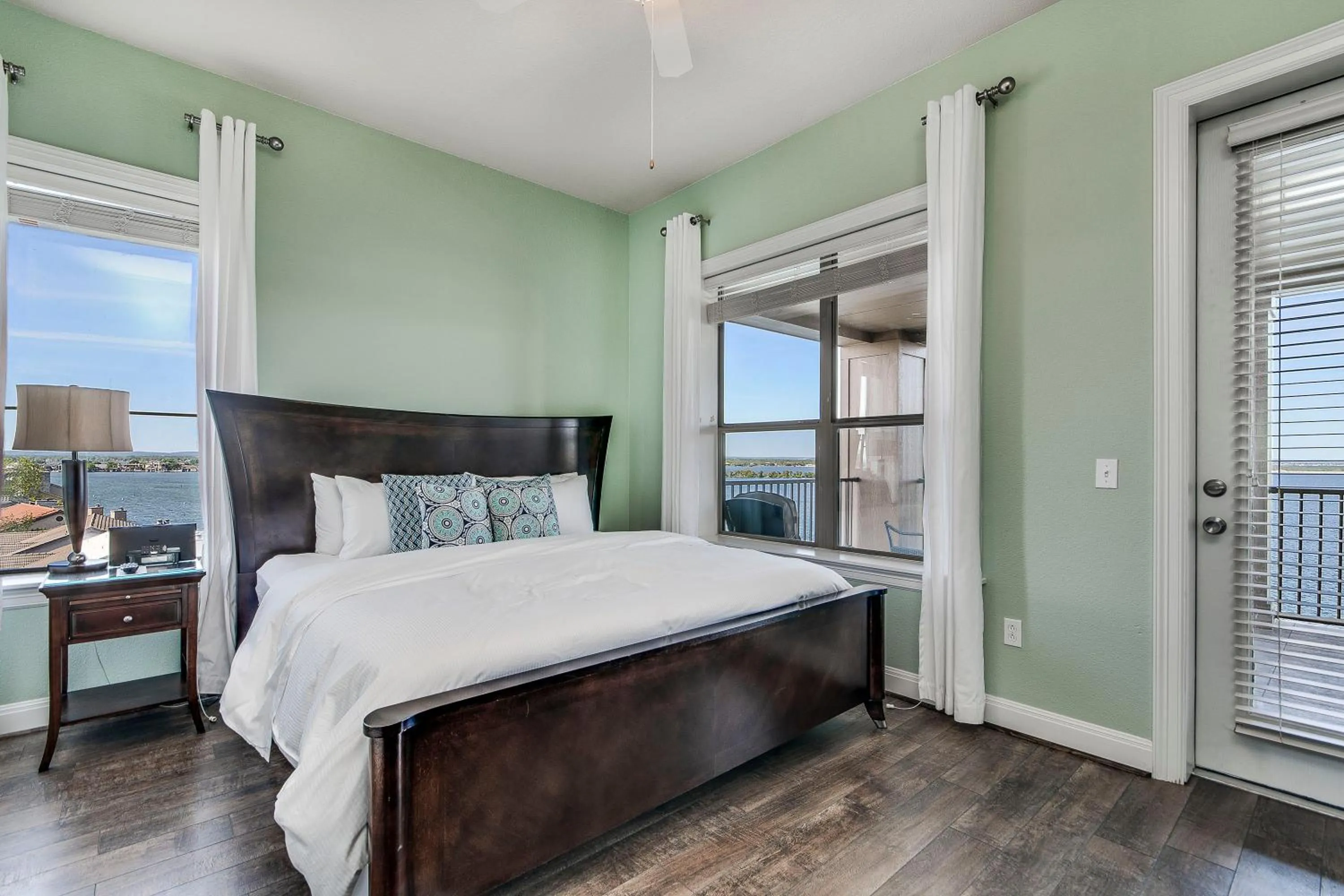 Three Bedroom Two Bath Premier View Waters Condo in Horseshoe Bay Resort