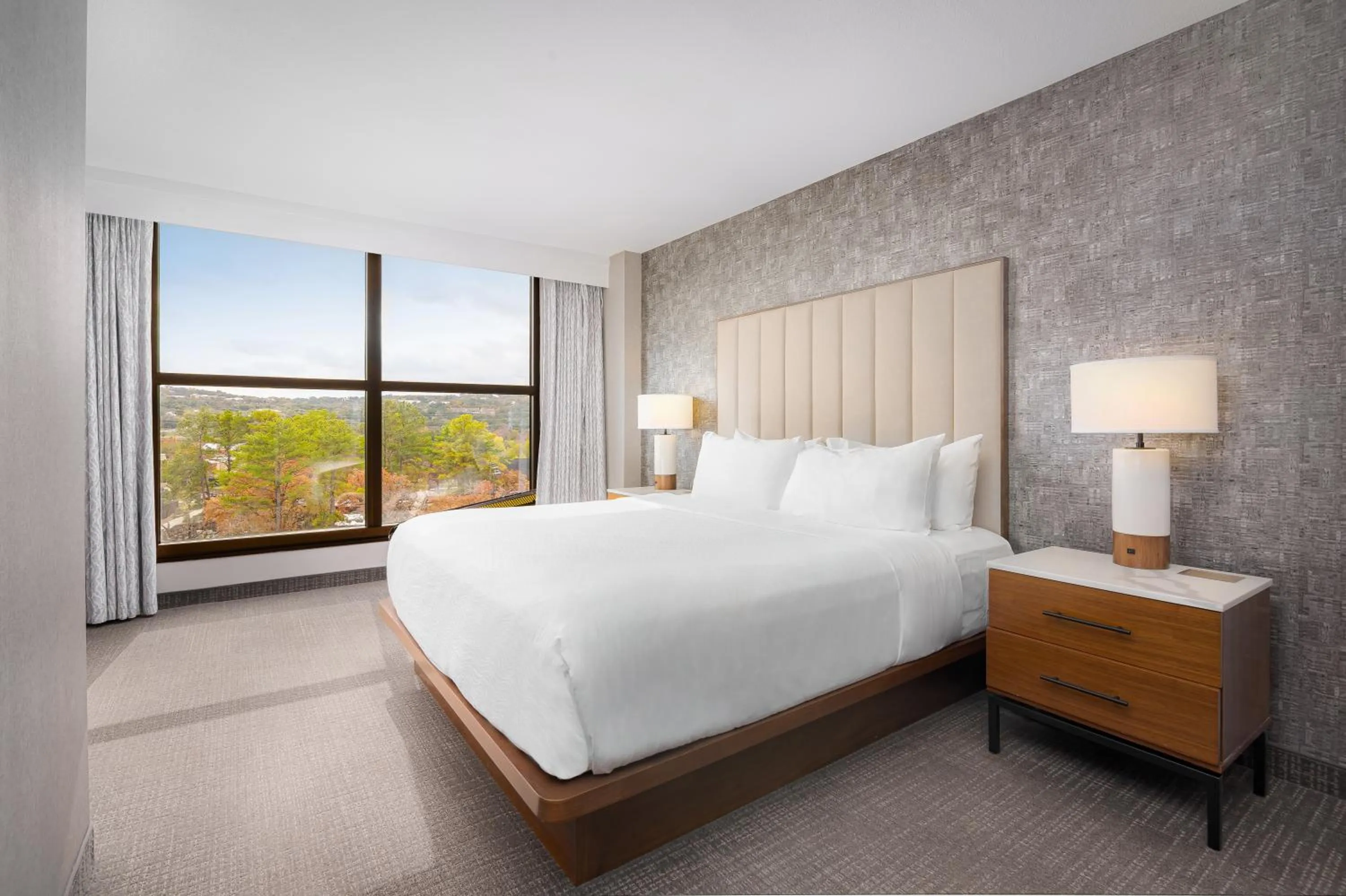 Executive King Suite in Horseshoe Bay Resort