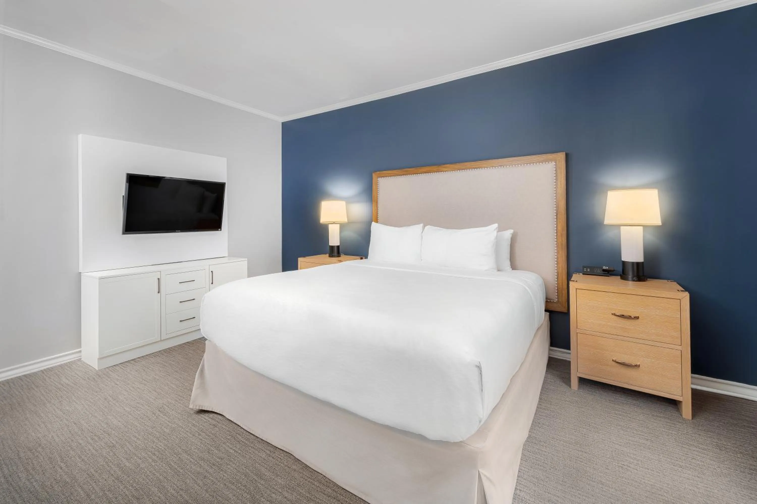 Three-Bedroom Two Bath Palm Villa in Horseshoe Bay Resort