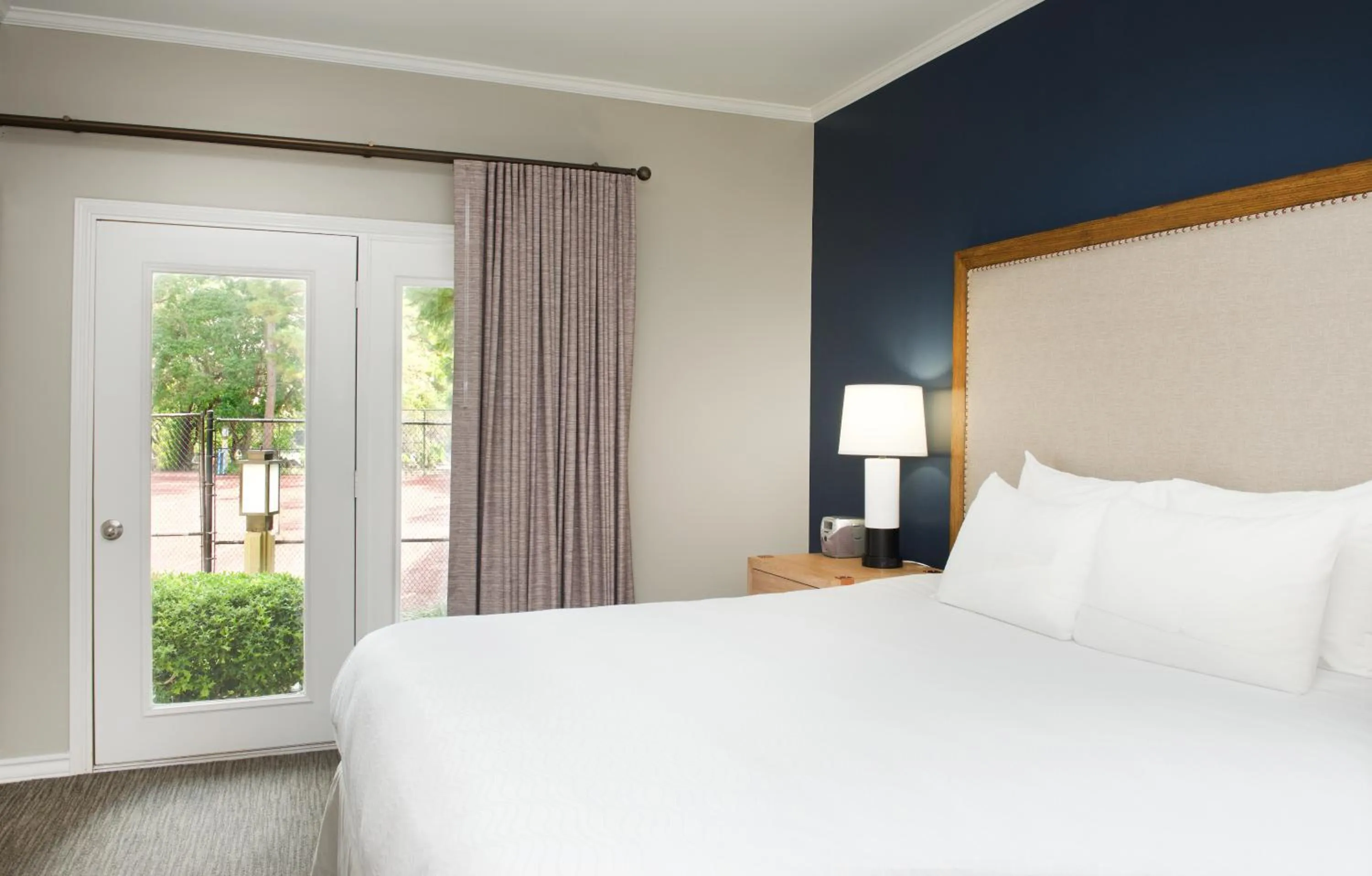 One-Bedroom Palm Villa in Horseshoe Bay Resort