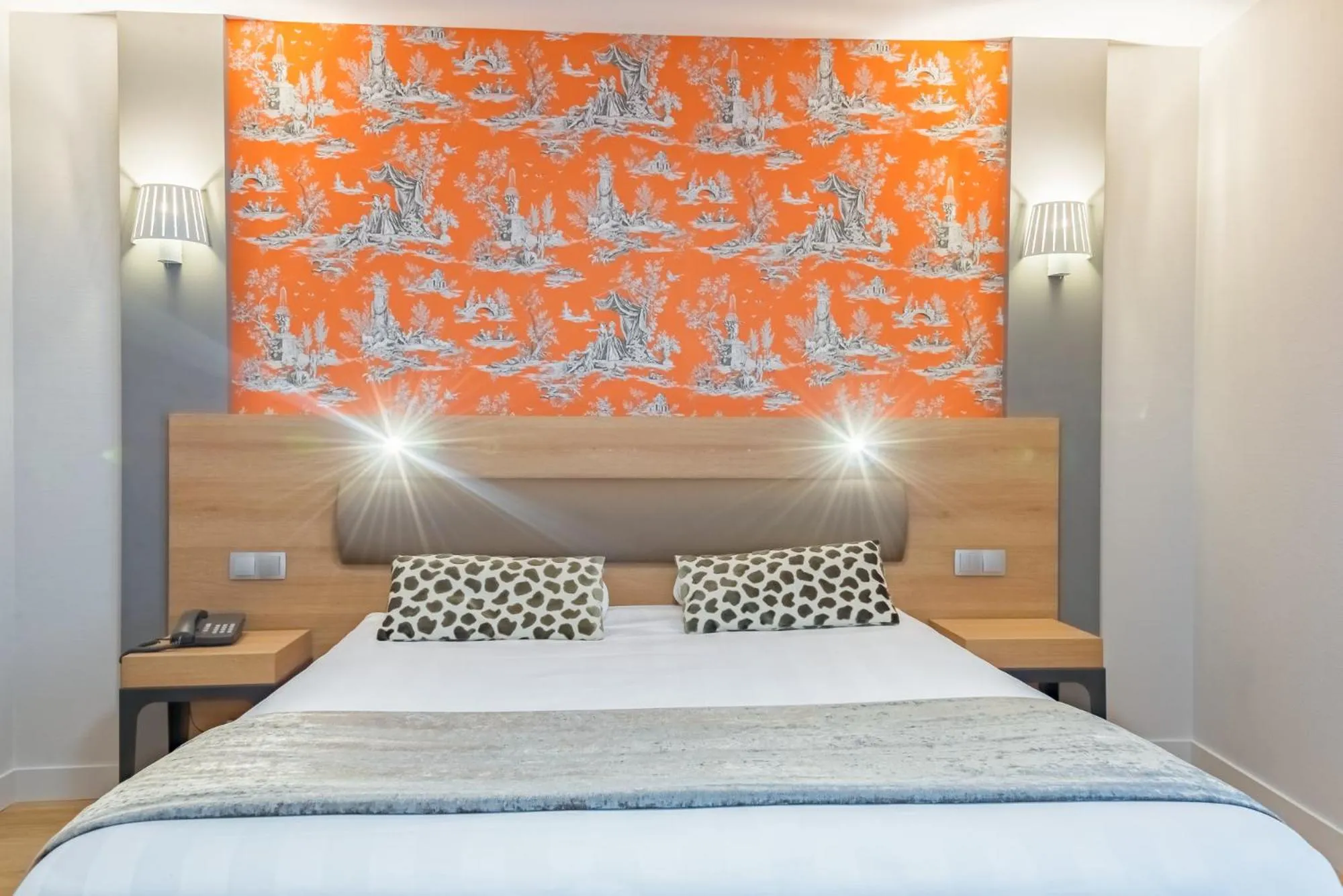 Triple Room in Logis Grand Hôtel Des Bains