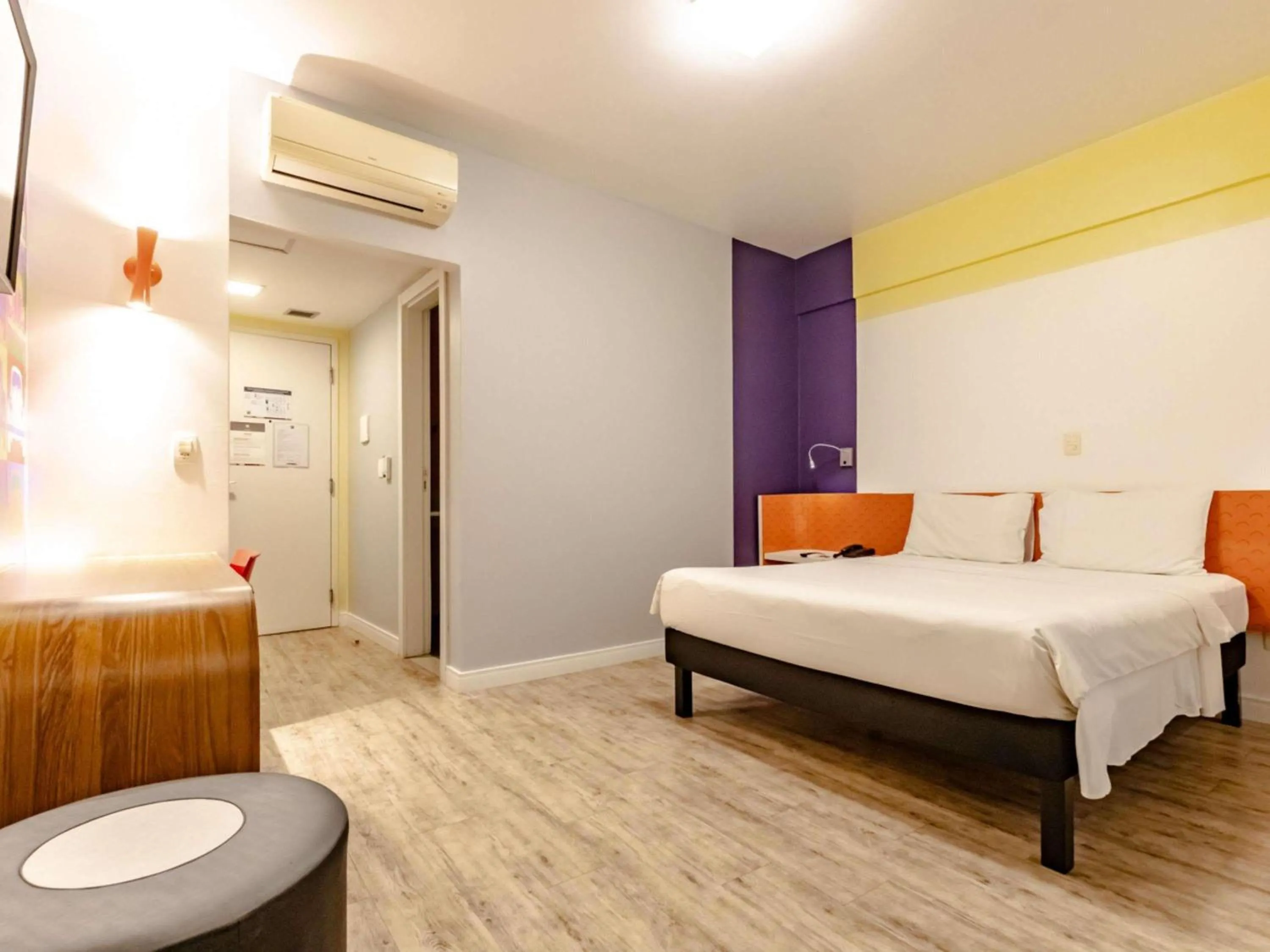 Standard Apartment in Ibis Styles Balneário Camboriú - 1 Quadra do Mar