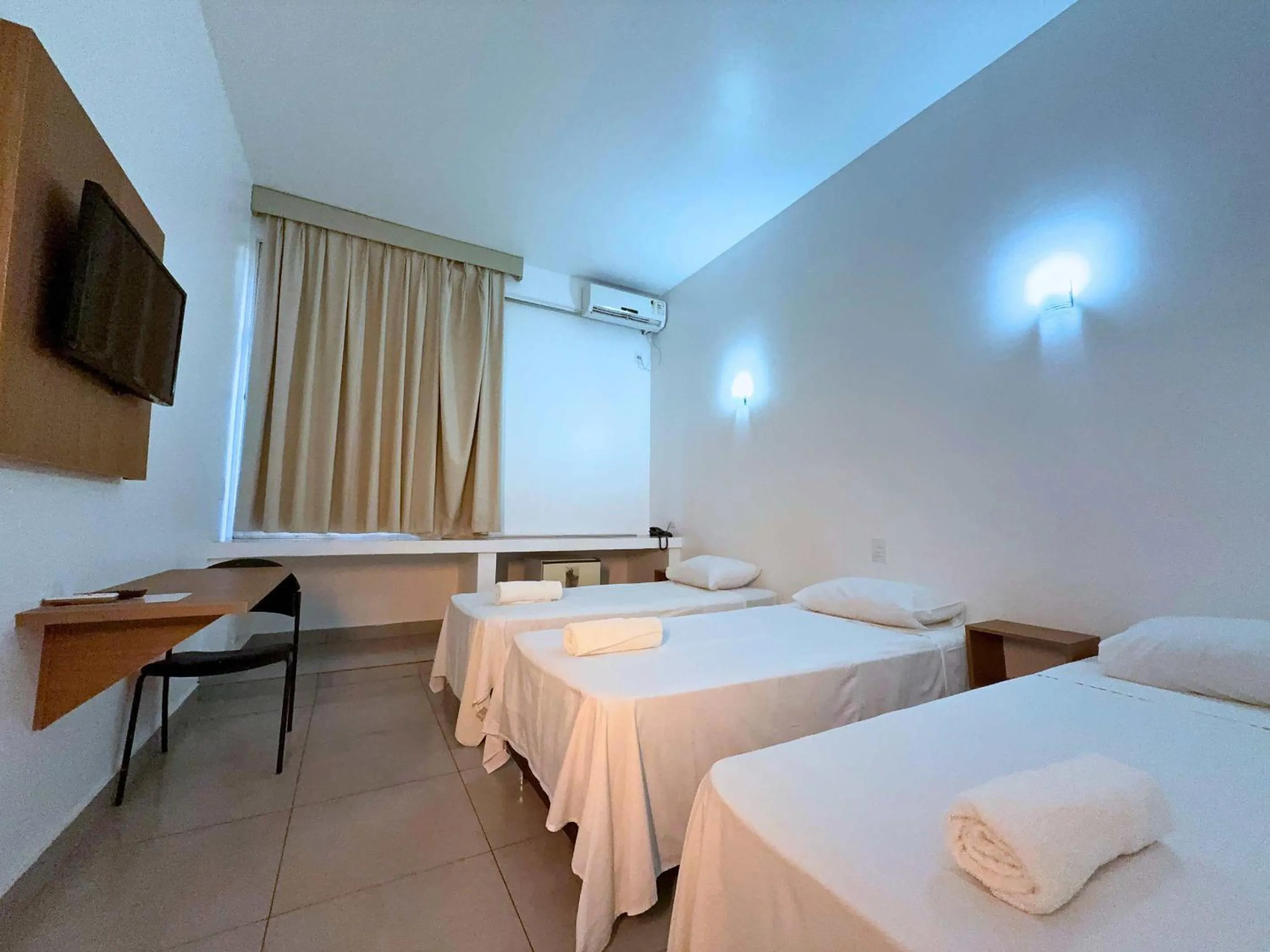 Standard Triple Room in Manacá Hotel