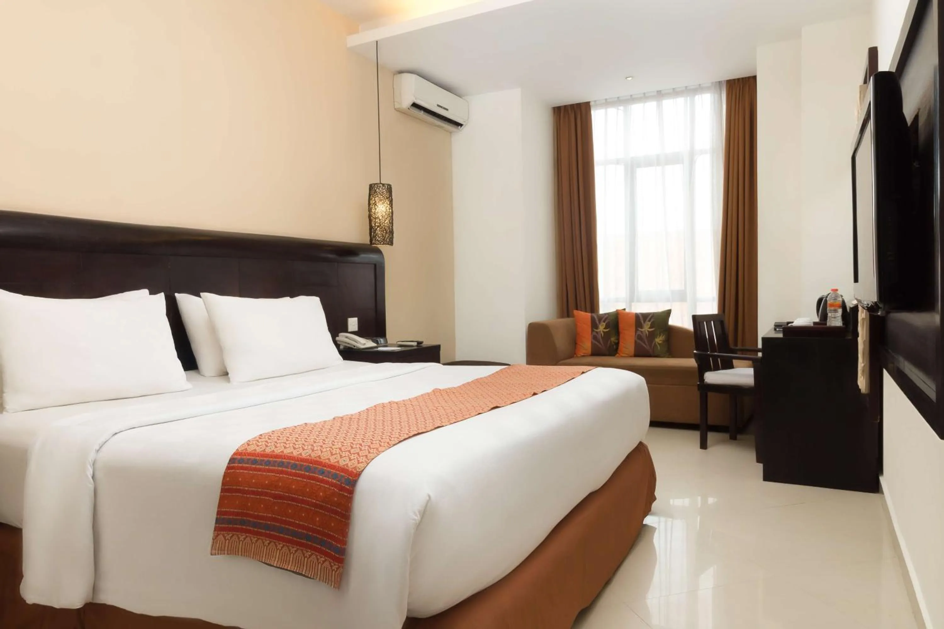 Superior King Room with City View - Non-Smoking in Best Western Resort Kuta