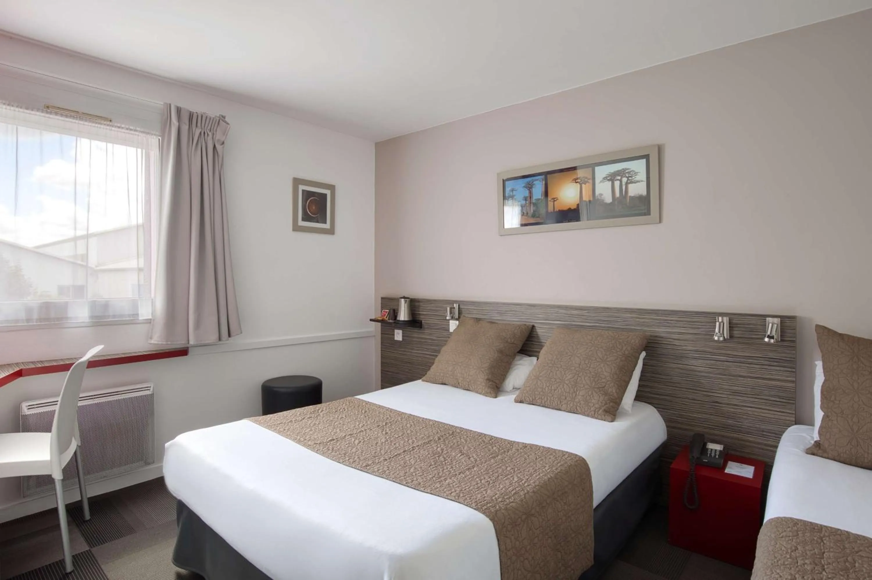 Standard Triple Room in Sure Hotel by Best Western Nantes Saint-Herblain
